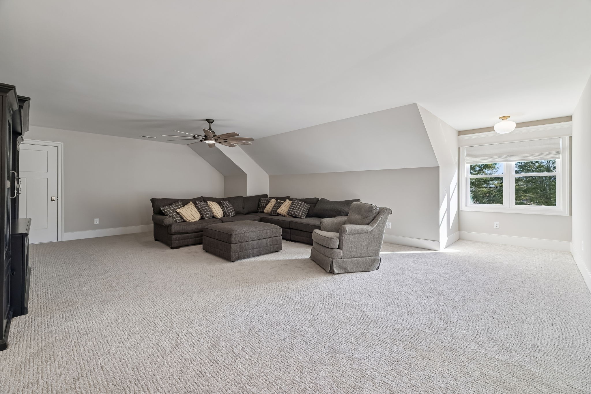 7307 Dunn Rd