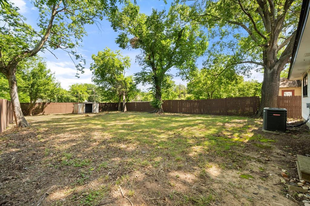 1312 E Collin