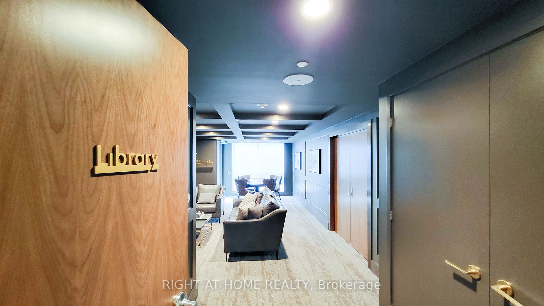 1050 E Main St 705