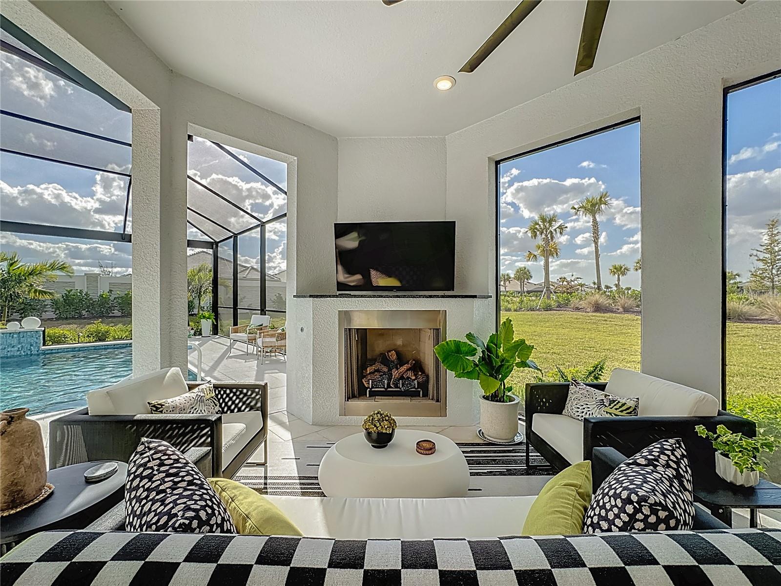16306 Isola Pl, Lakewood Ranch, FL