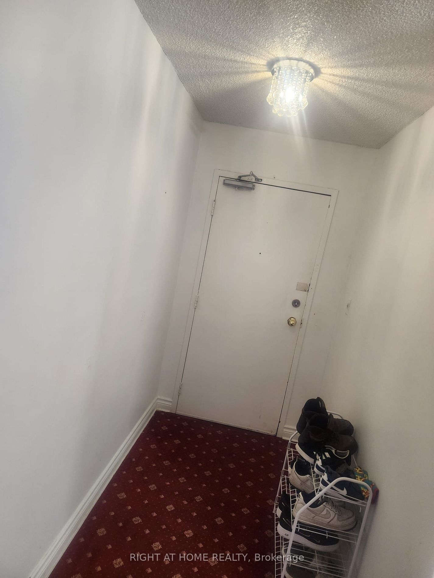 100 Wingarden Crt 410