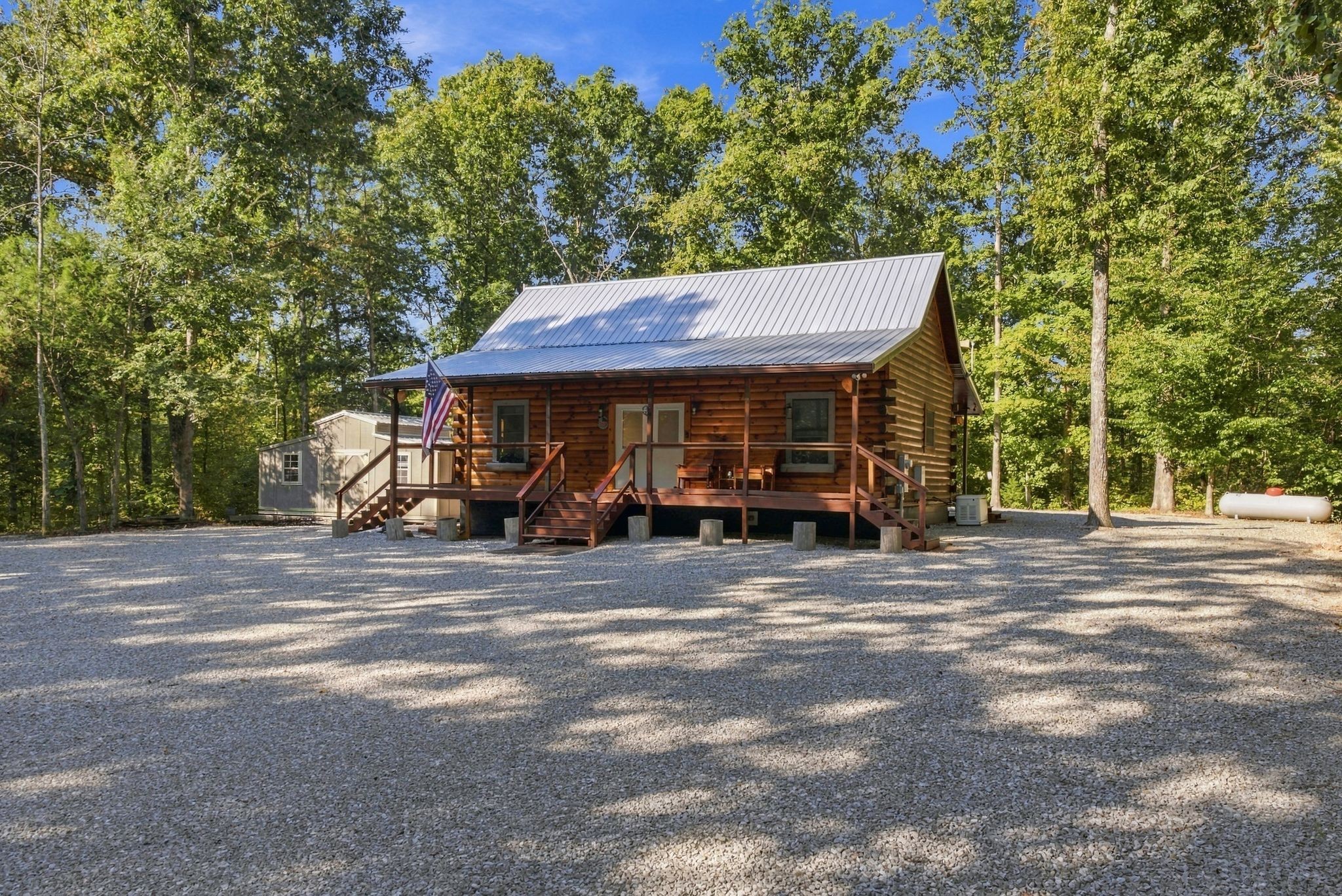 6095 Old Highway 13