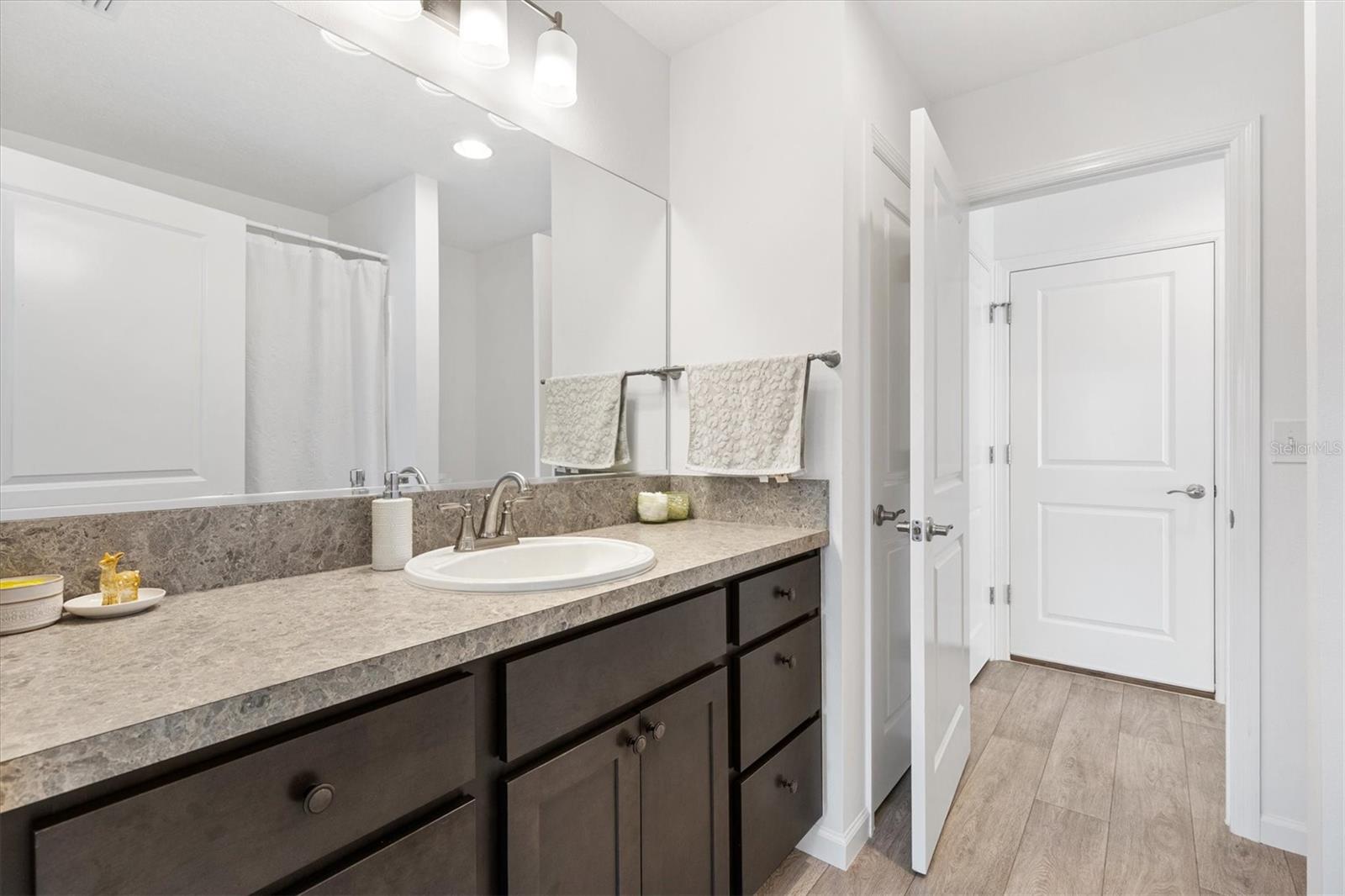 5597 Gracie Lane