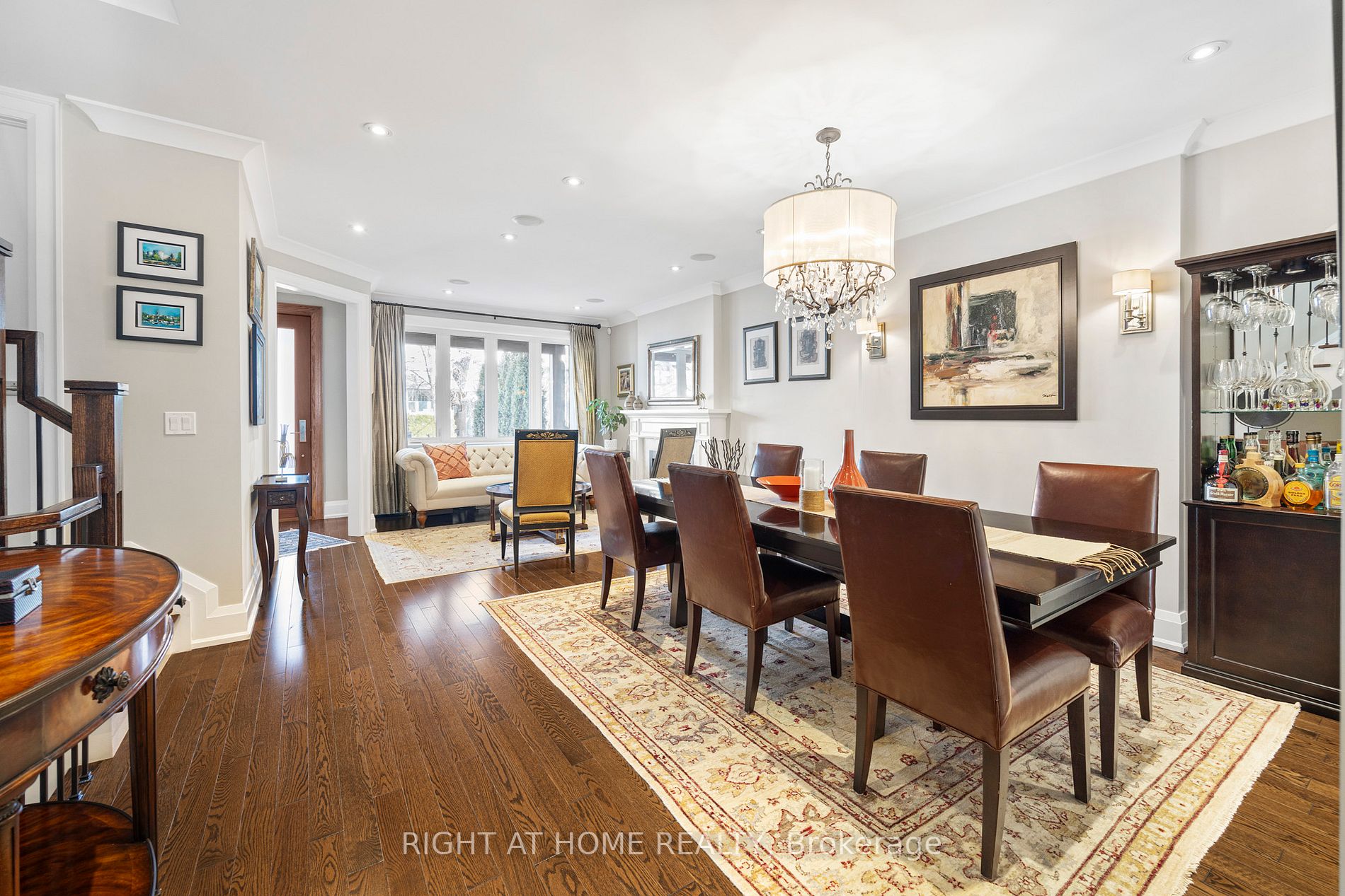 55 Stibbard Ave