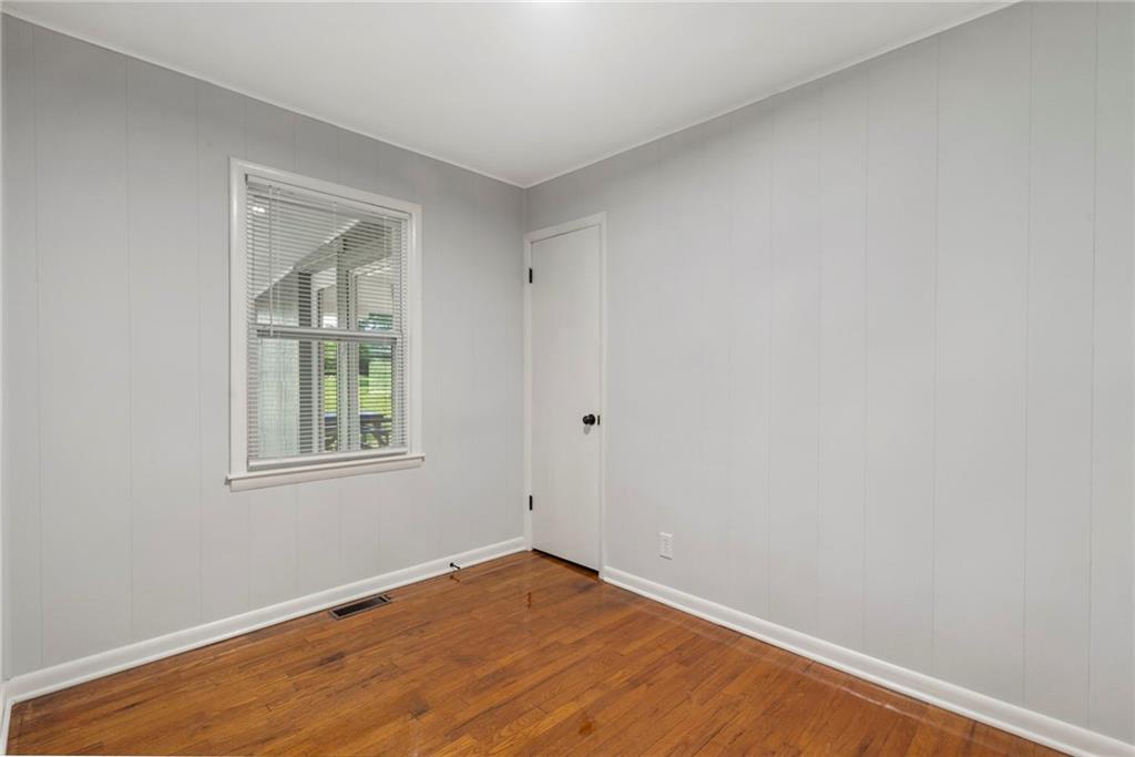 5211 NE 46th Terrace