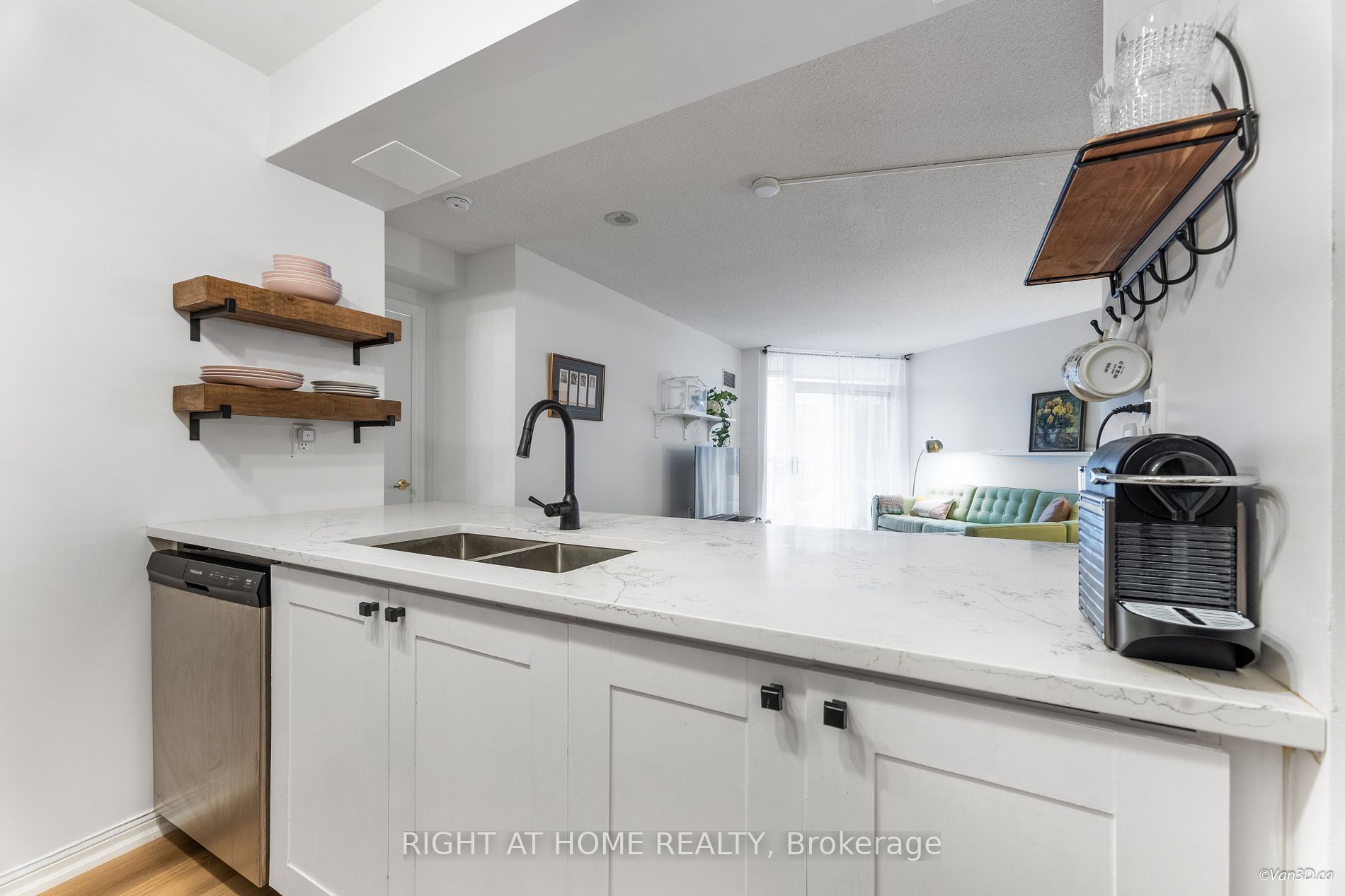 650 W Lawrence Ave 343