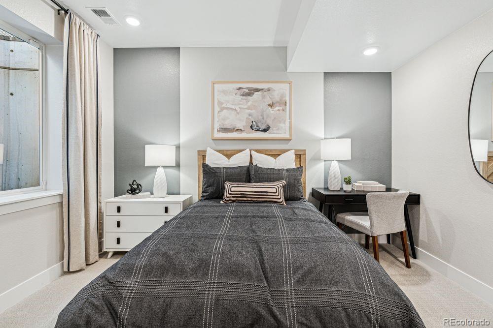 17065 W 92nd Loop