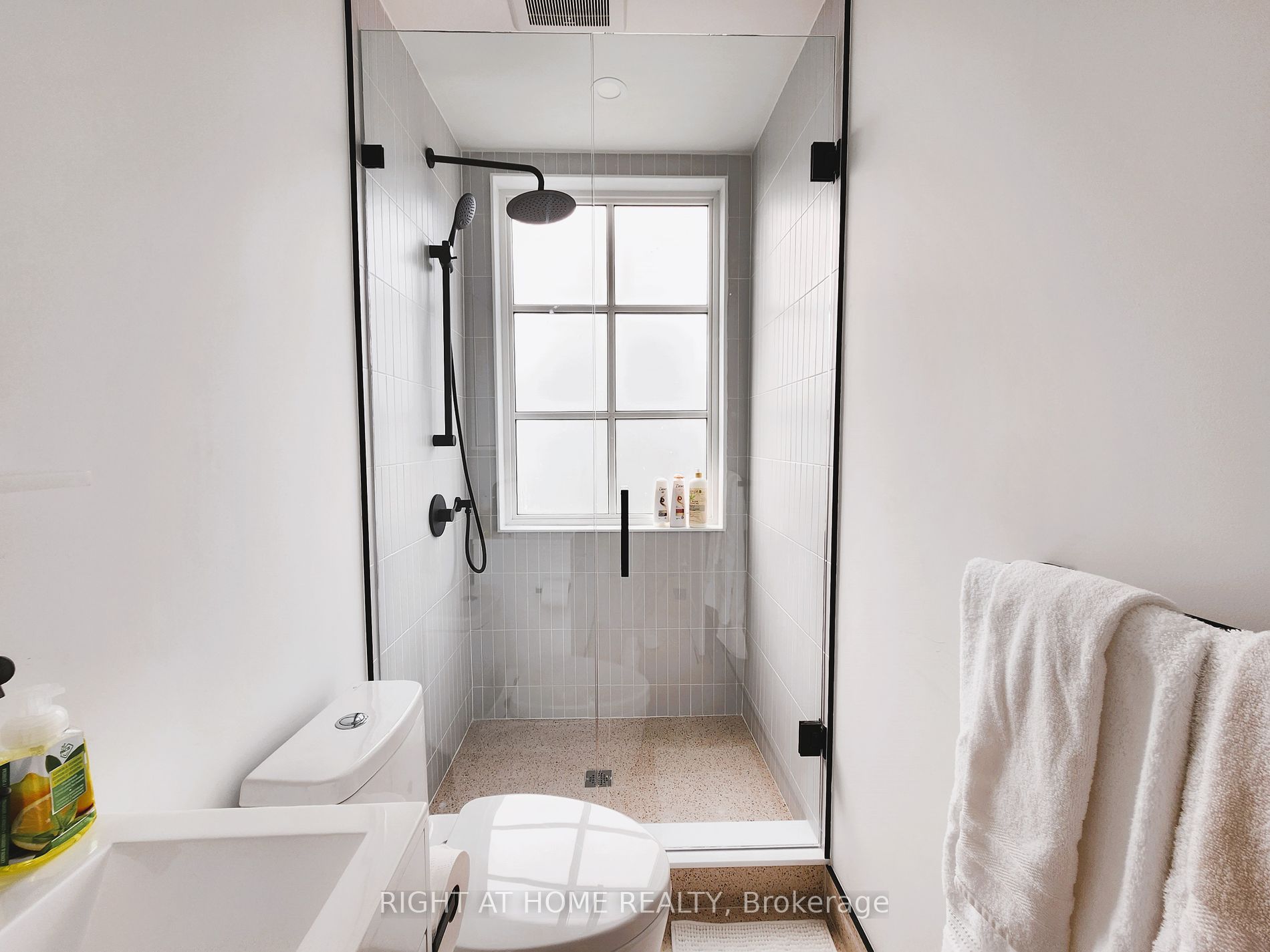 95 Hallam St Laneway