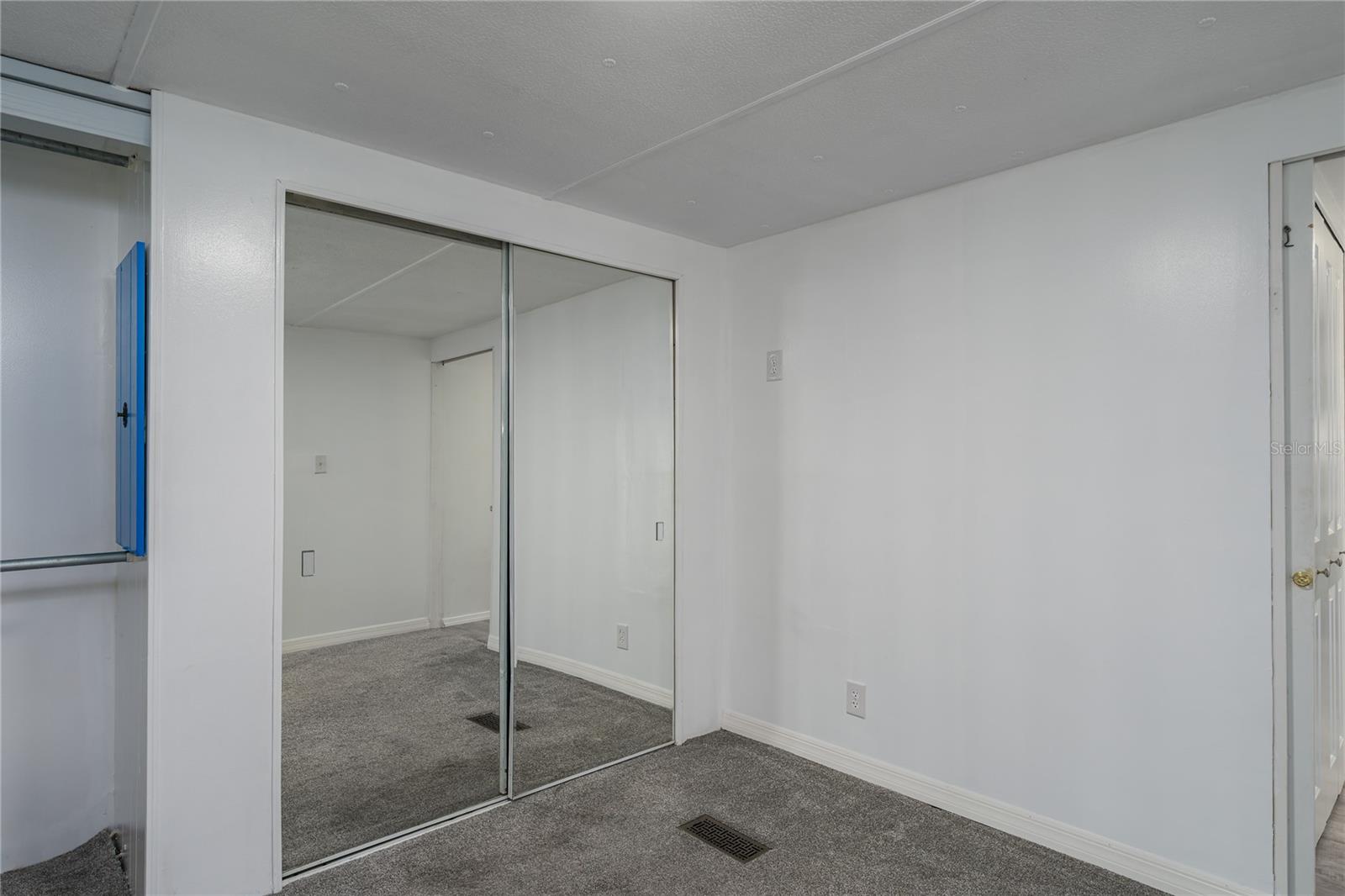 205 52nd Avenue Terrace E