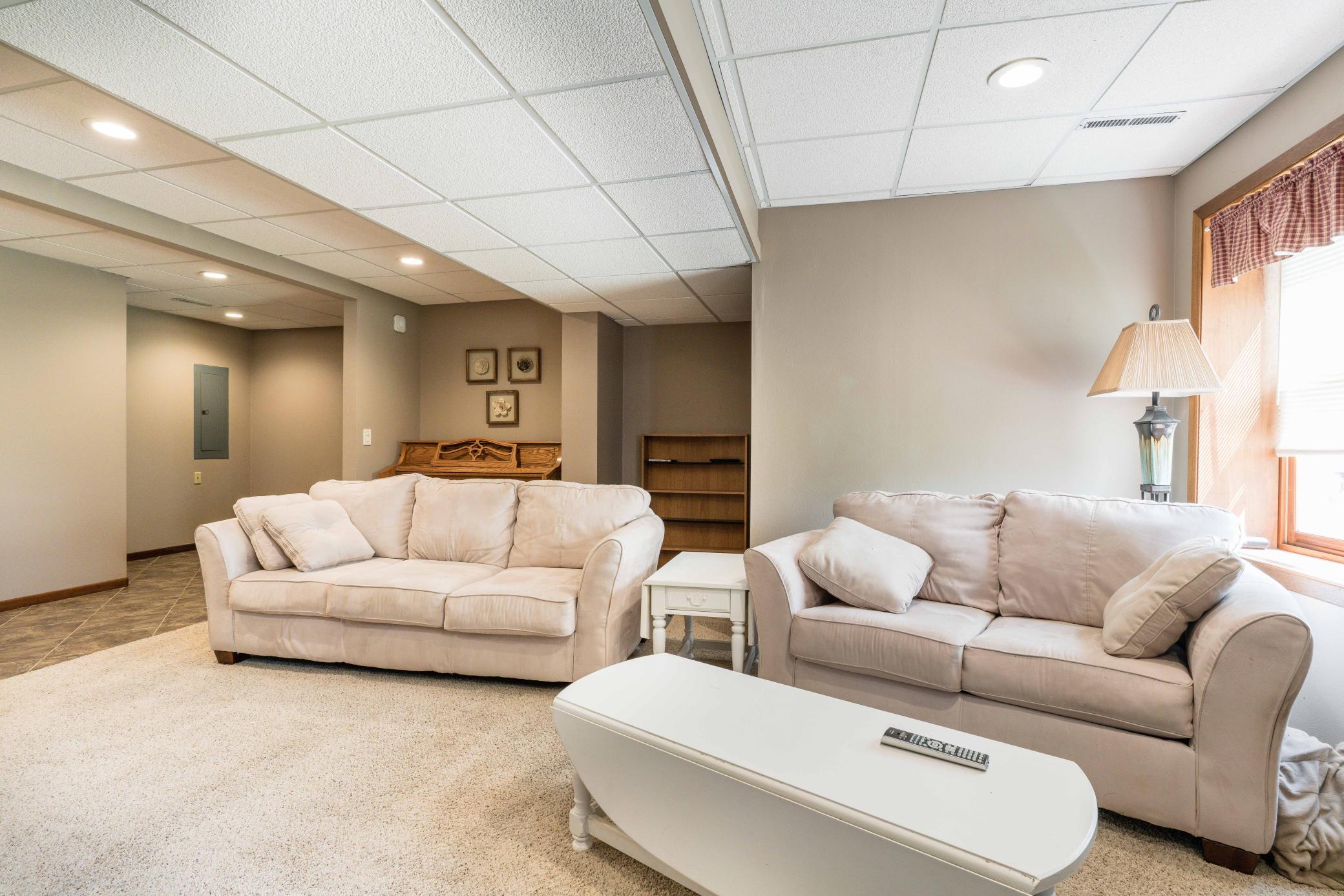 18739 County Highway 33