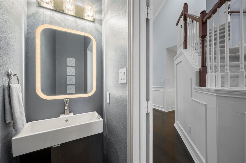 1819 Sandalwood Lane