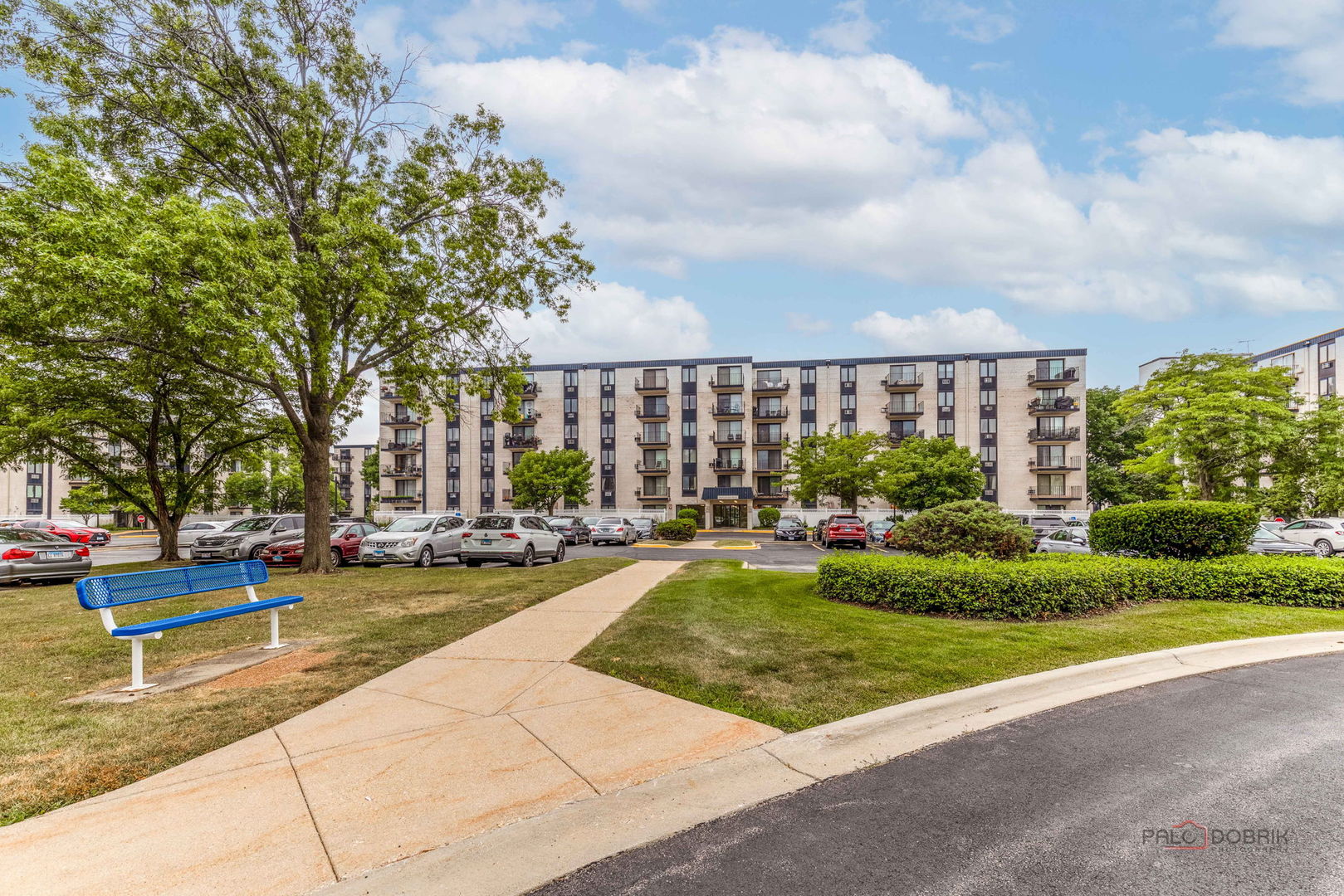THE BEST LOCATION IN TERRACE SQUARE. ENIOY THIS COMPLETELY RENOVATED UNIT.  THE LARGEST TWO BEDROOM IN THE COMPLEX. THIS  TREMENDOUS FLOOR PLAN  FEATURES  IN UNIT LANDRY AND A SPACIOUS     53 BY 7 PATIO WITH A  PRIVACY FENCE.  TWO FULL BATH AND A HALF BATH FOR GUESTS. A LARGE OPEN - CONCEPT  REMODELED KITCHEN WITH STAINLESS STEEL  APPLIANCES. THE DINING ROOM HAS A DOORS TO THE PATIO.  THE LANDRY ROOM HAS THE BEST WASHER AND DRYER AND LOTS OF EXTRA ROOM FOR STORAGE. THE HALF BATH IS CONVENIENTLY LOCATED RIGHT WHEN YOU ENTER THE UNIT.  THE HUGE MASTER BEDROOM AT THE END OF THE HALL HAS LOTS OF CLOSETS, ITS OWN MASTER BATH AND PATIO DOORS TO YOUR  PRIVATE YARD. THERE IS ALSO A LANDRY ROOM AND EXTRA STORAGE ON EACH FLOOR. THIS COMPLEX HAS A BEAUTIFUL CLUBHOUSE AND OUTDOOR POOL.  THERE IS EASY ACCESS TO SHOPPING, PUBLIC TRANSPORTATION, TOLLWAYS AND SCHOOLS.