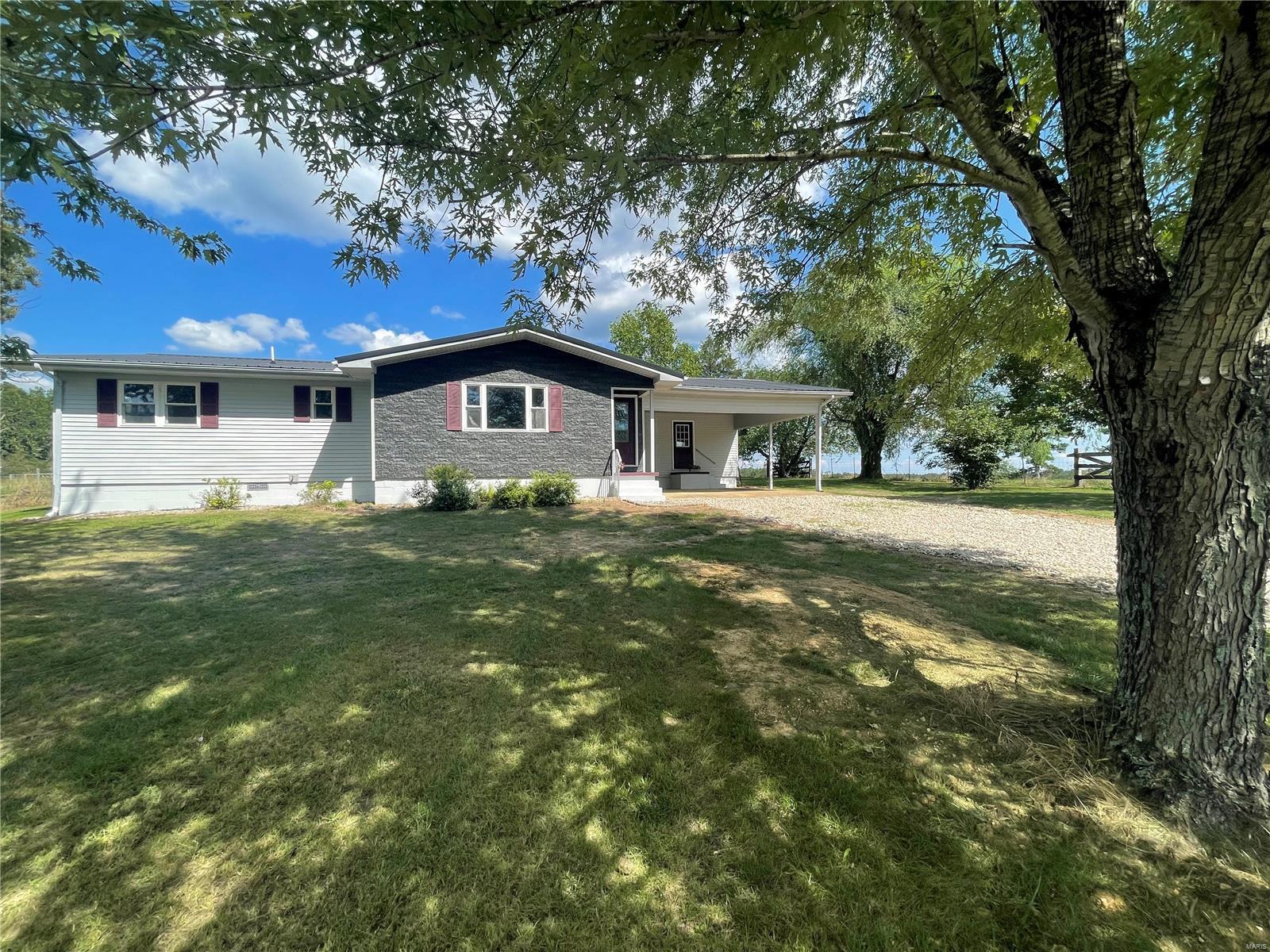 Residential for sale in Ellsinore, Missouri, 22055955