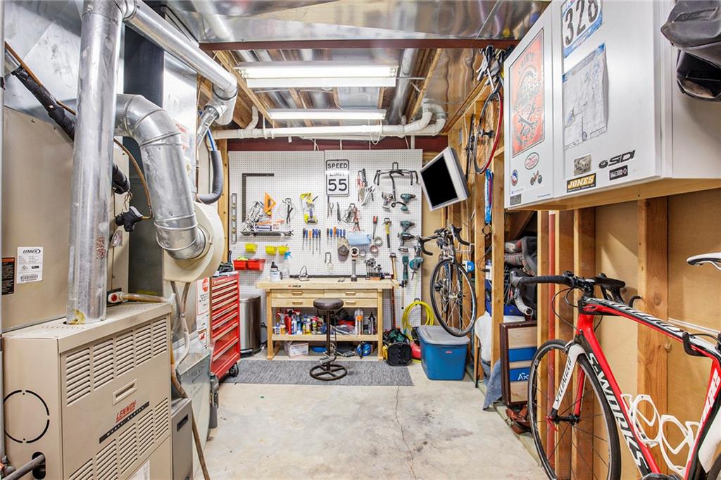 2105 NE 107th Terrace