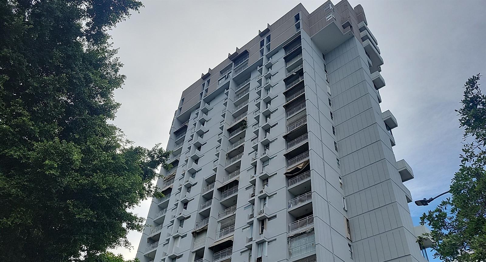 PR 21 Villa Magna Cond. 1505