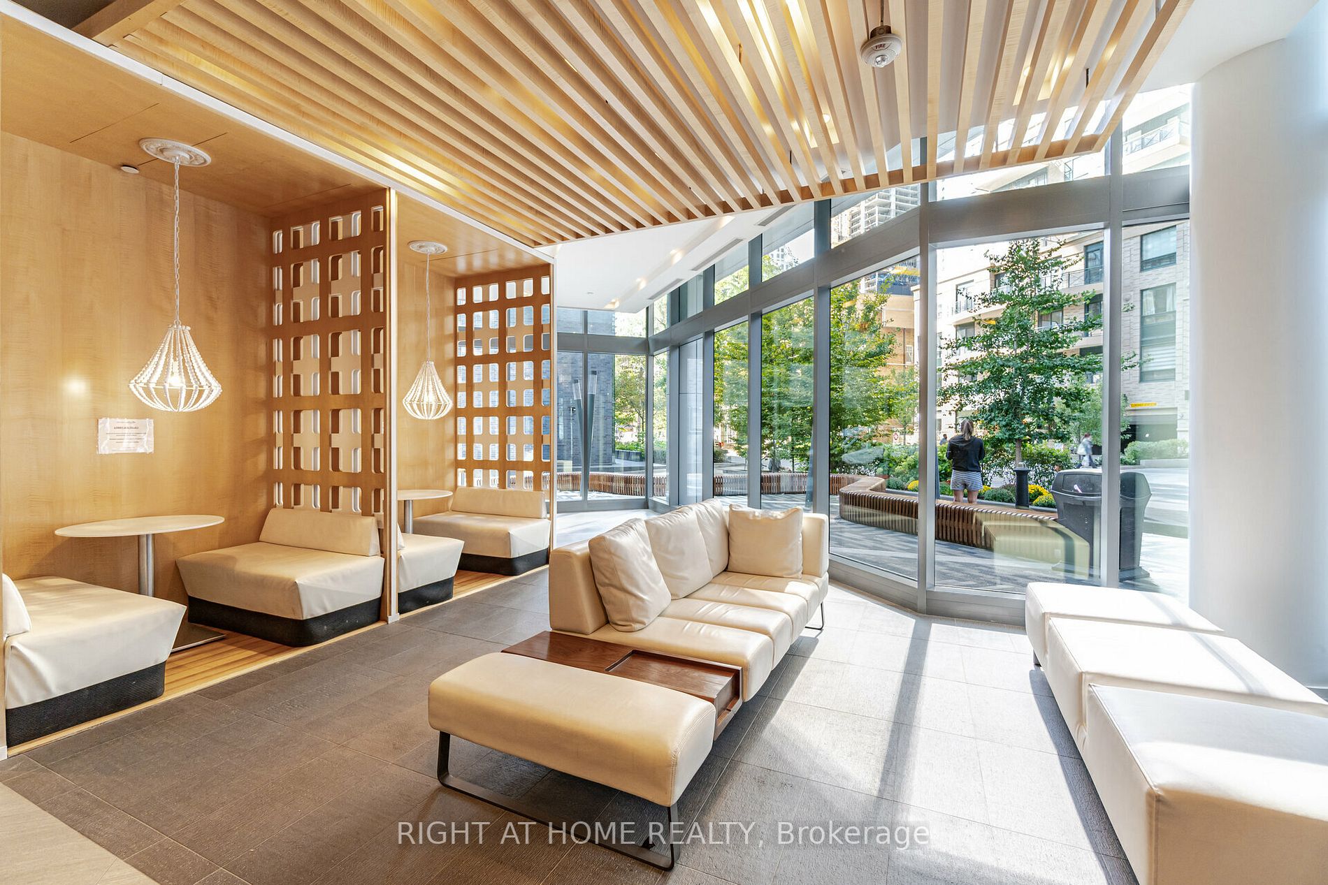 45 E Charles St 3910