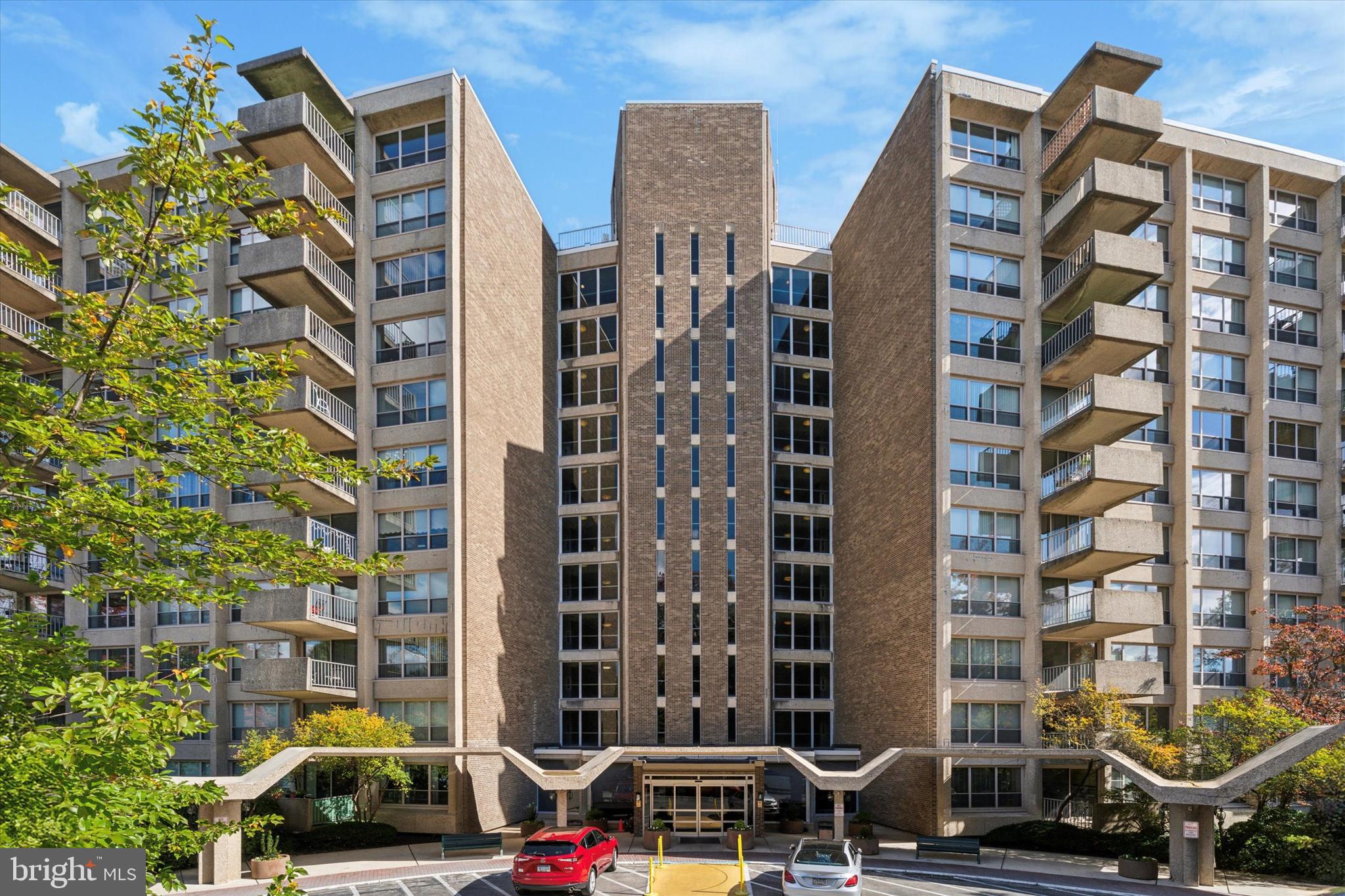 1001 City Avenue W-816