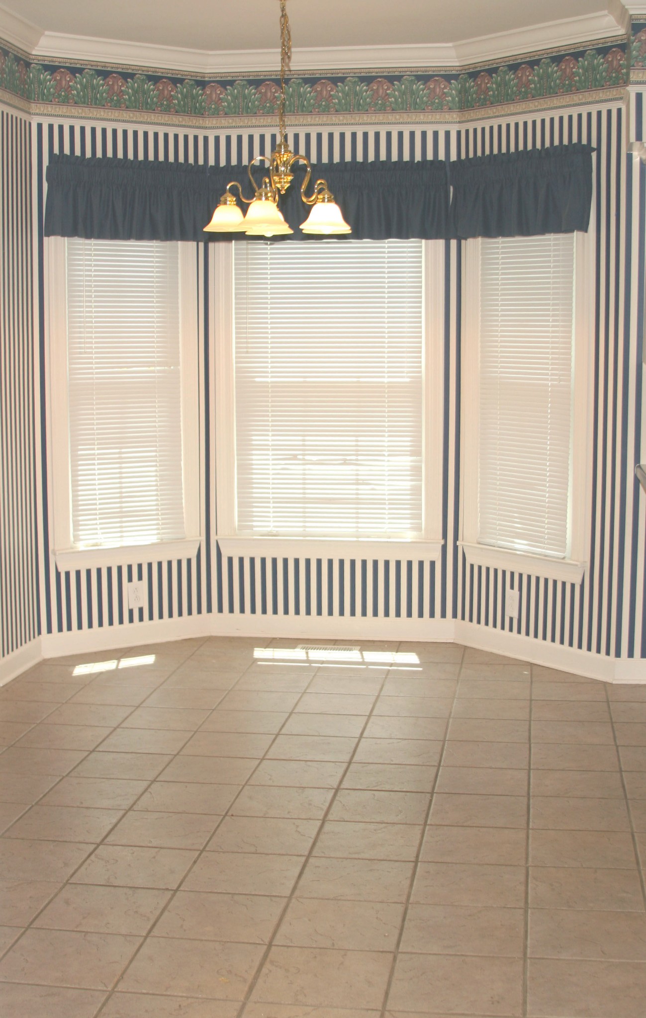 387 Natchez Trace Ct