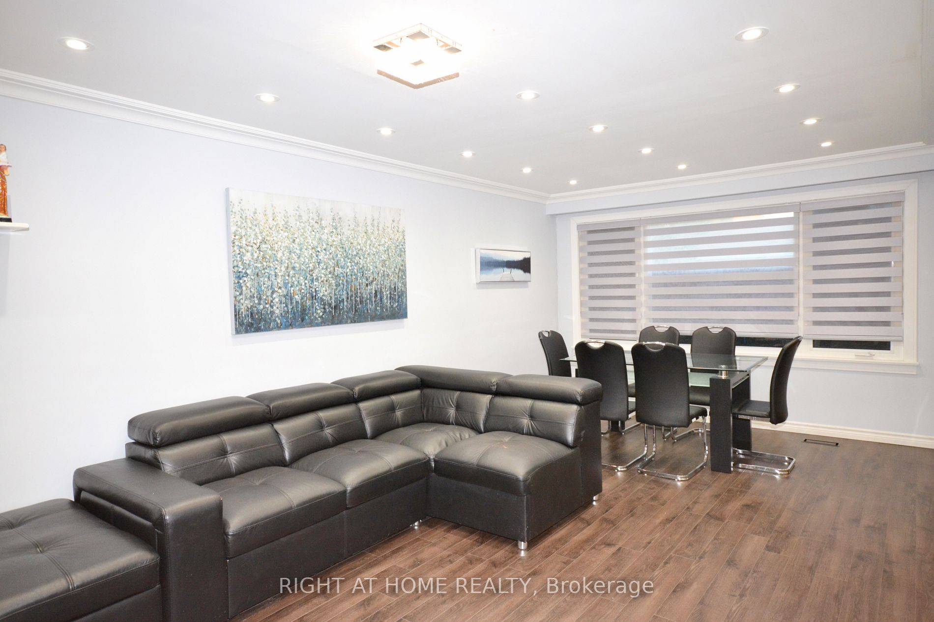 27 Cameo Cres