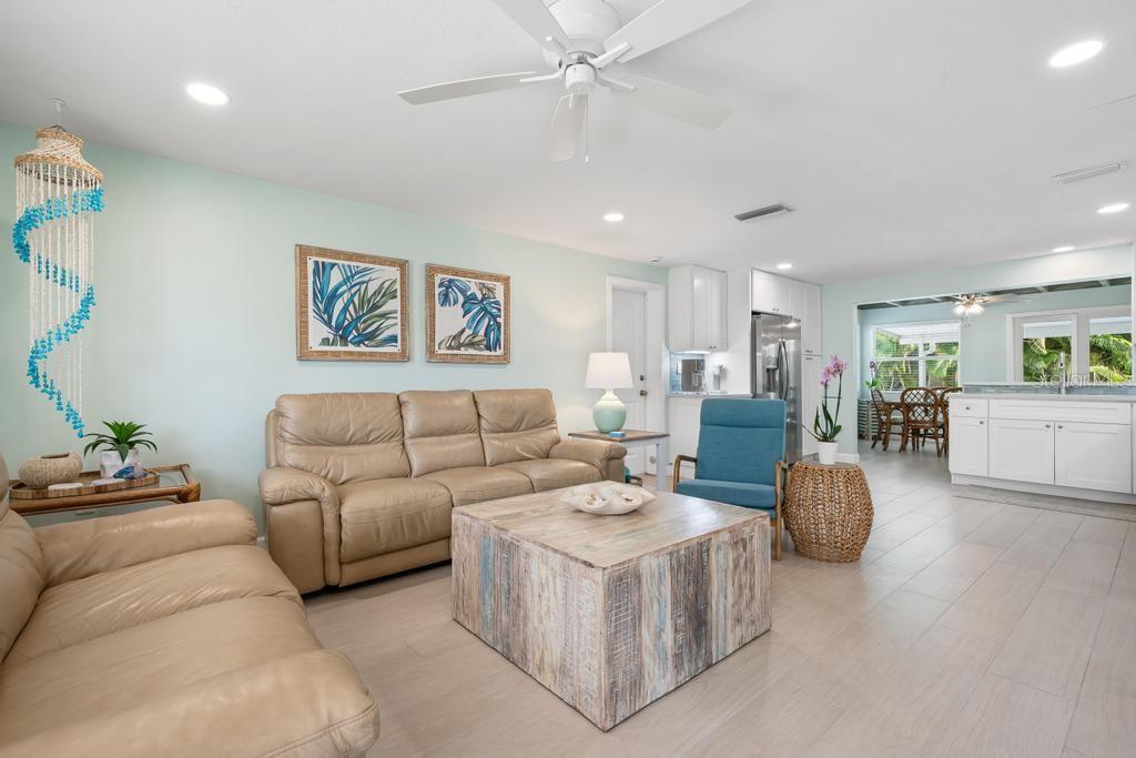 406 Bay Palms Drive