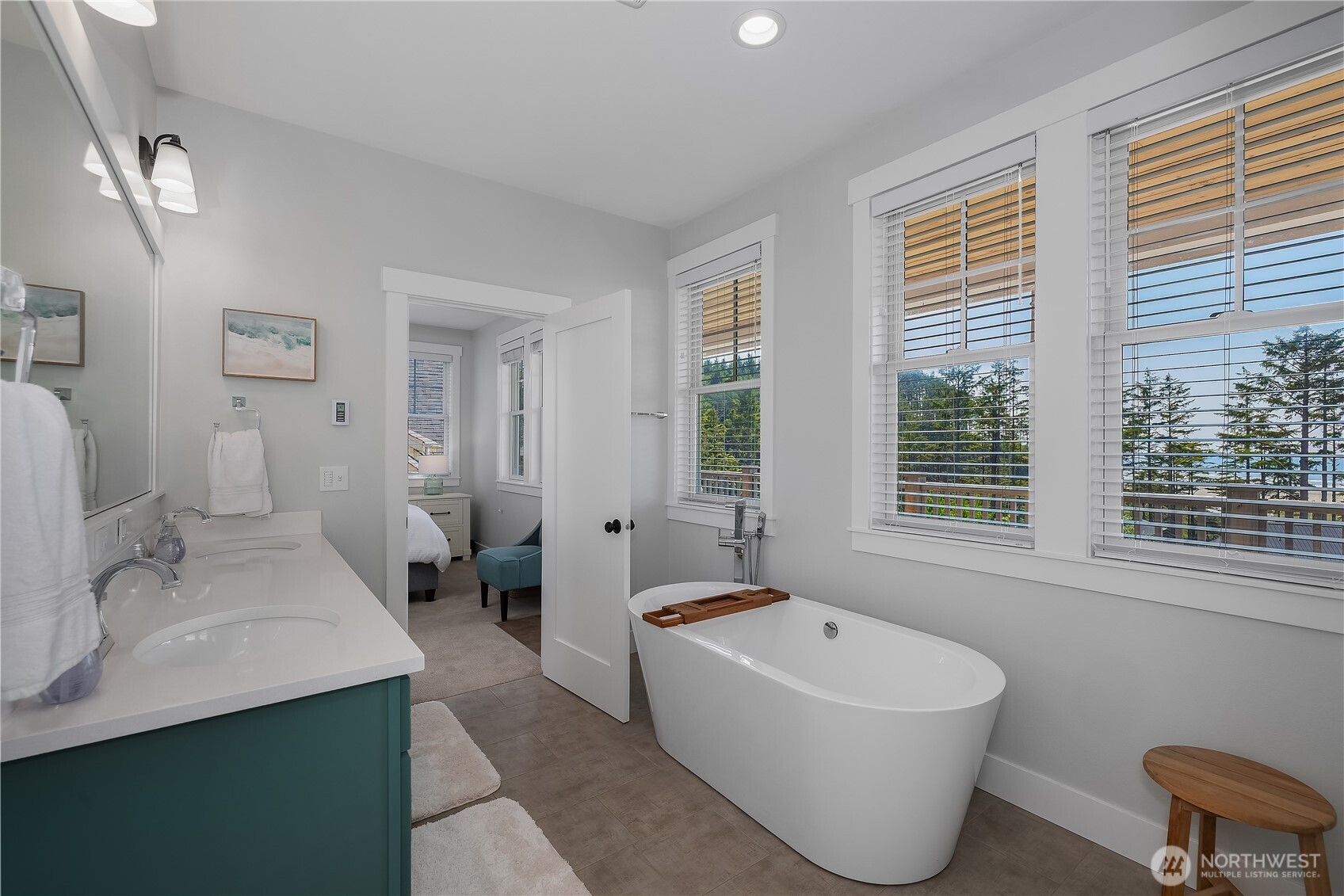 18 Hidden Cove Loop
