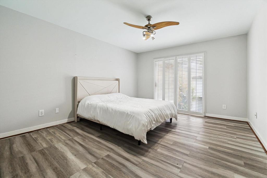 3300 Yorktown Street 13