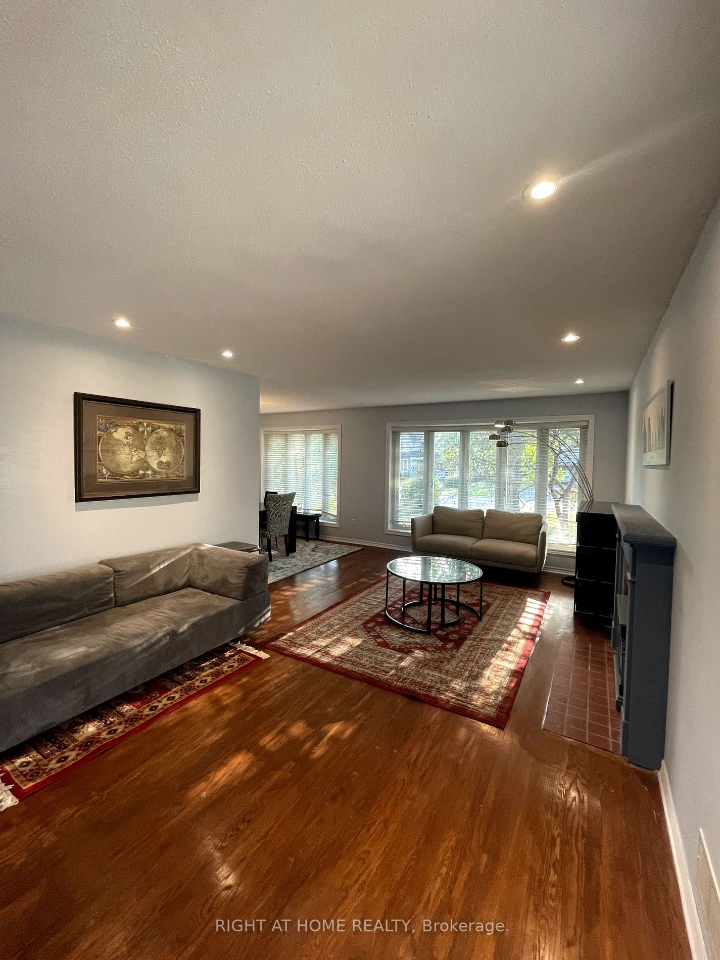381 Martin Grove Rd