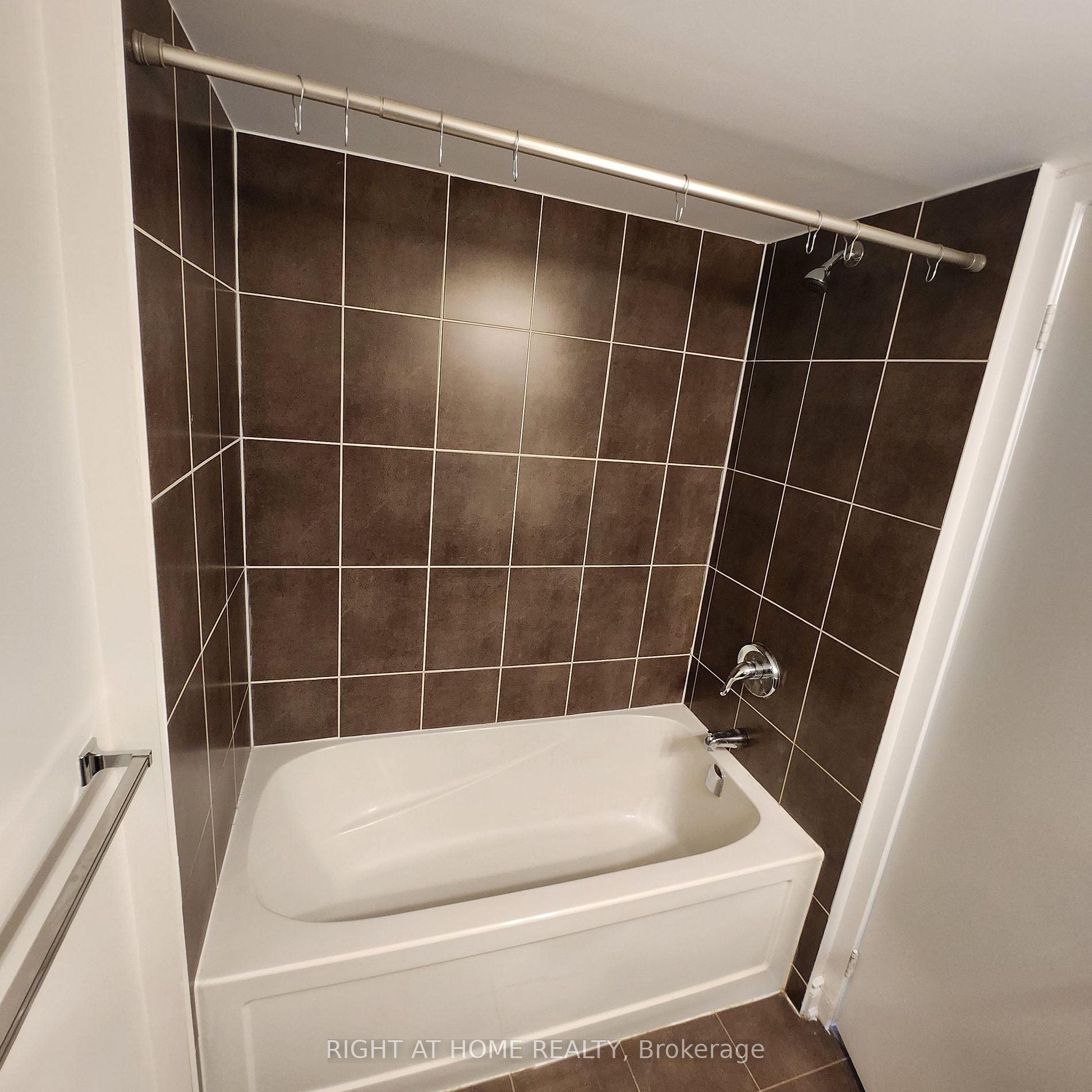 1420 Dupont St 604