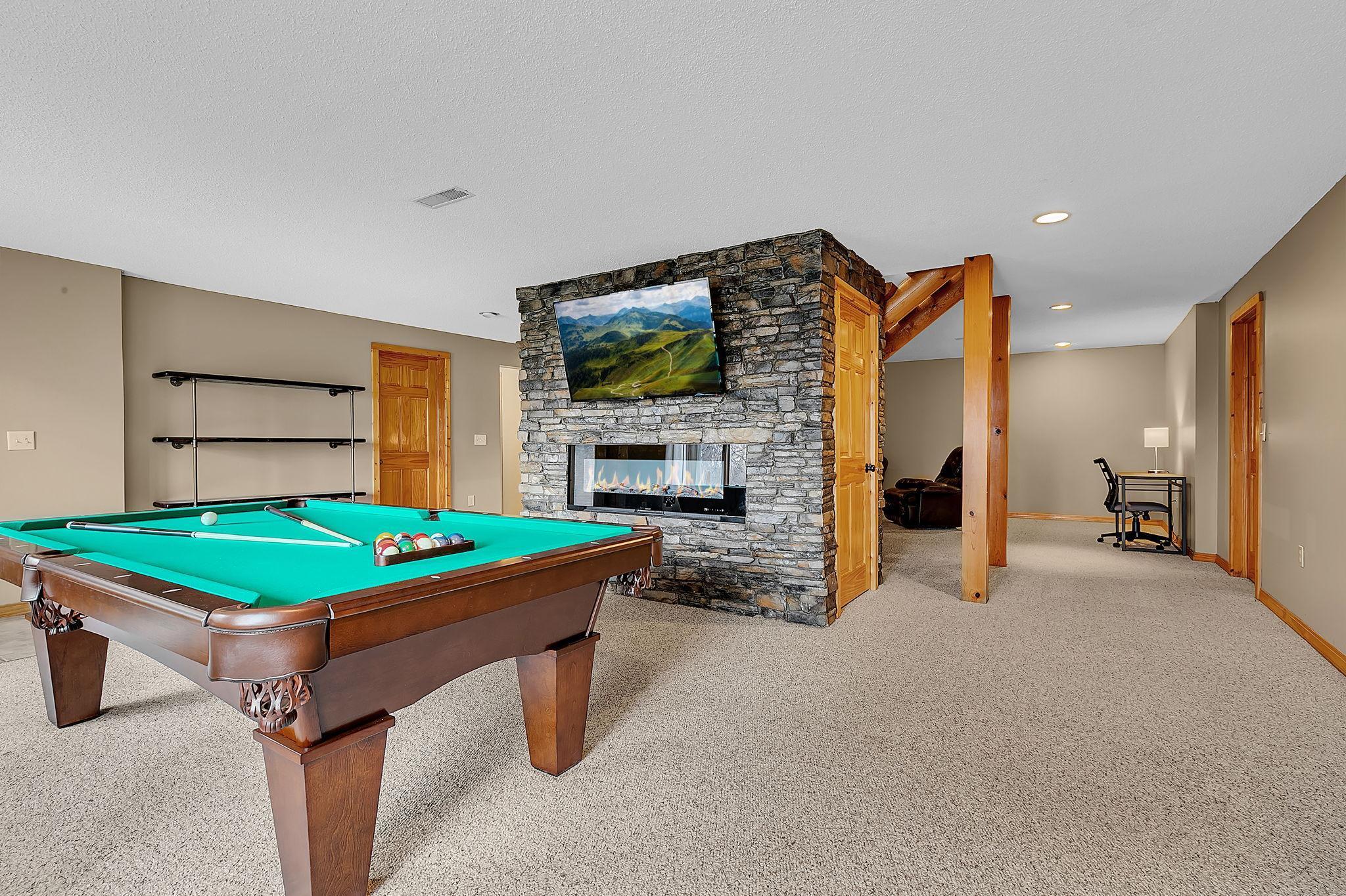 20368 Edgehill Circle