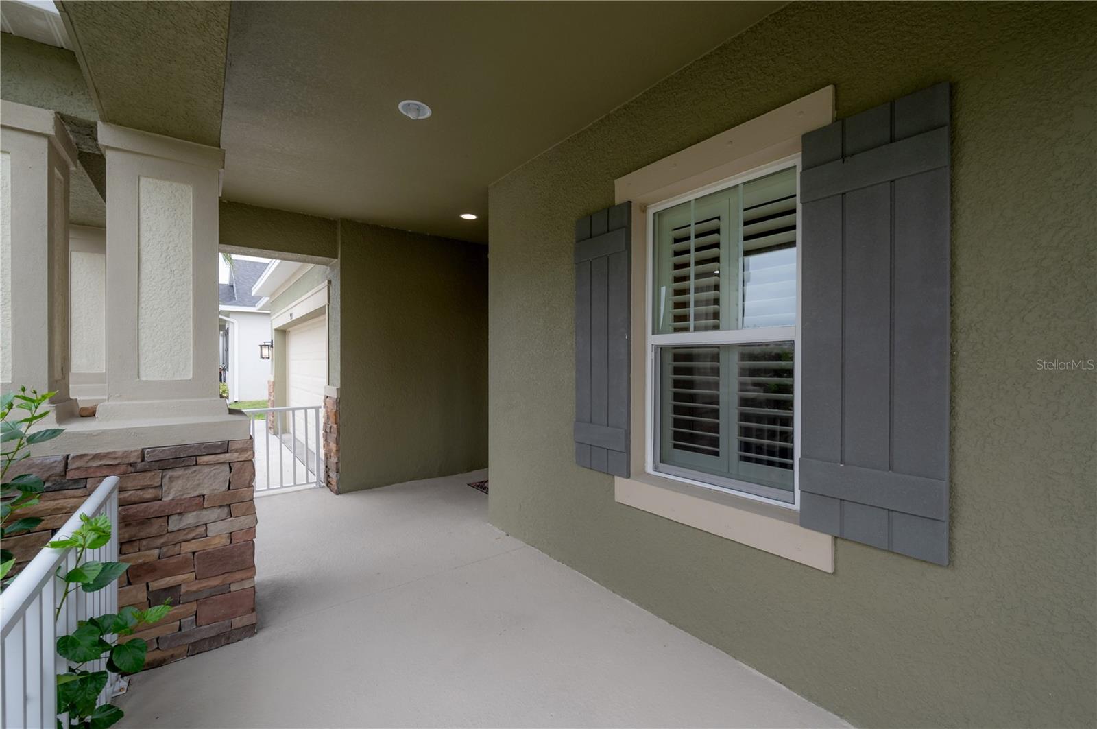 903 Heritage Groves Drive