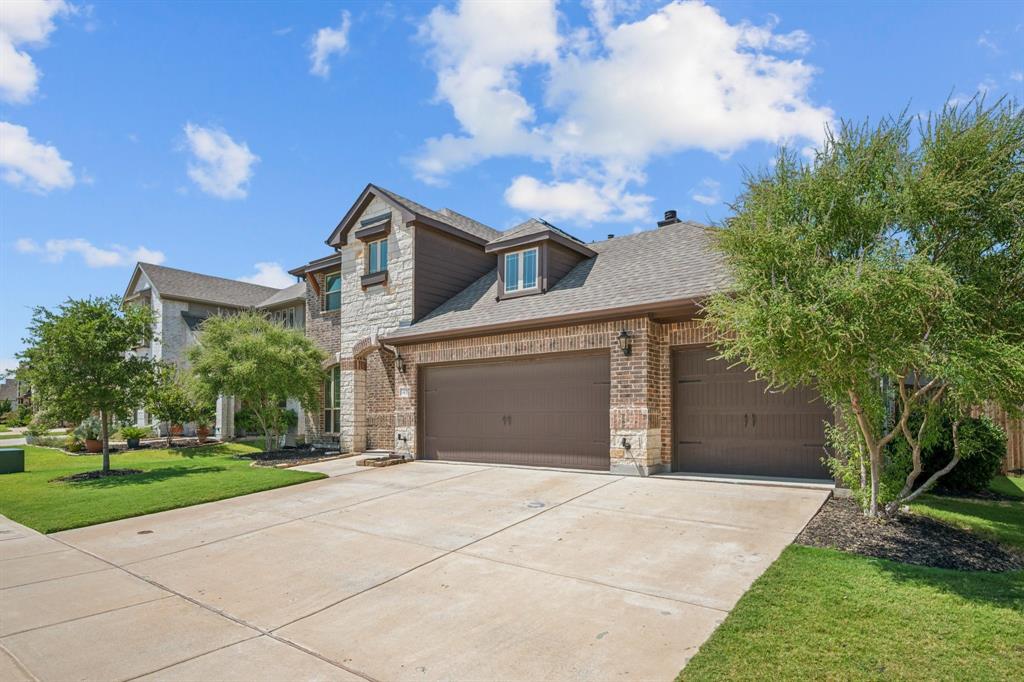 1417 Stoneleigh Place