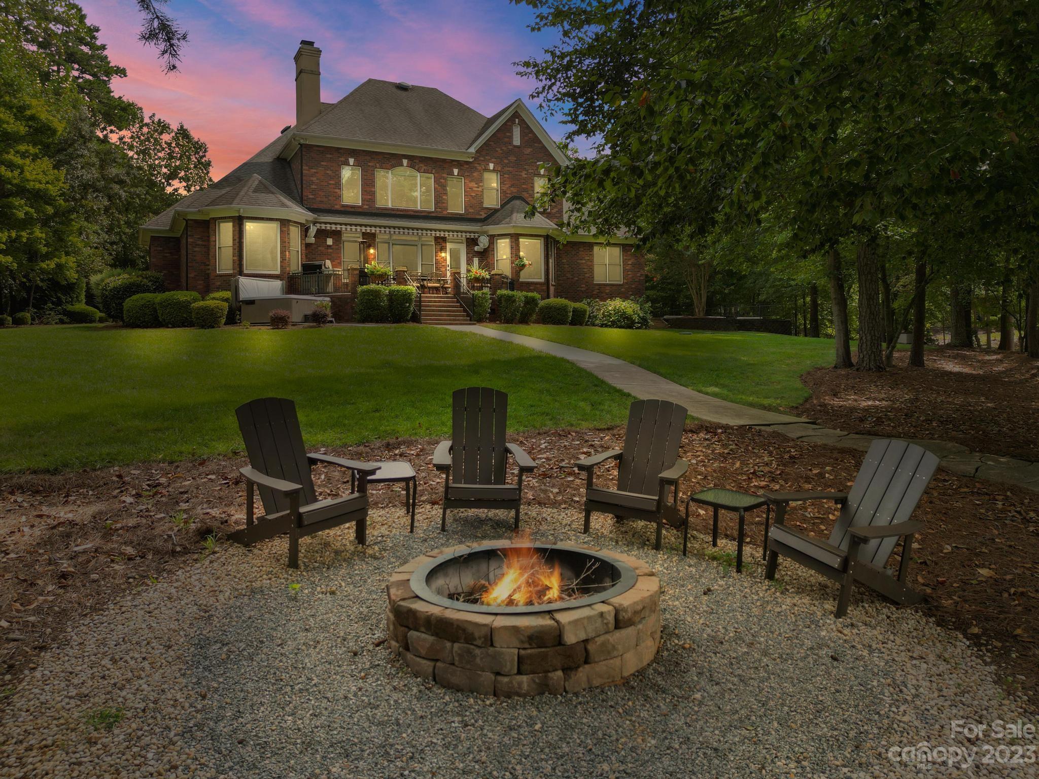 8884 Beach Bluff Court