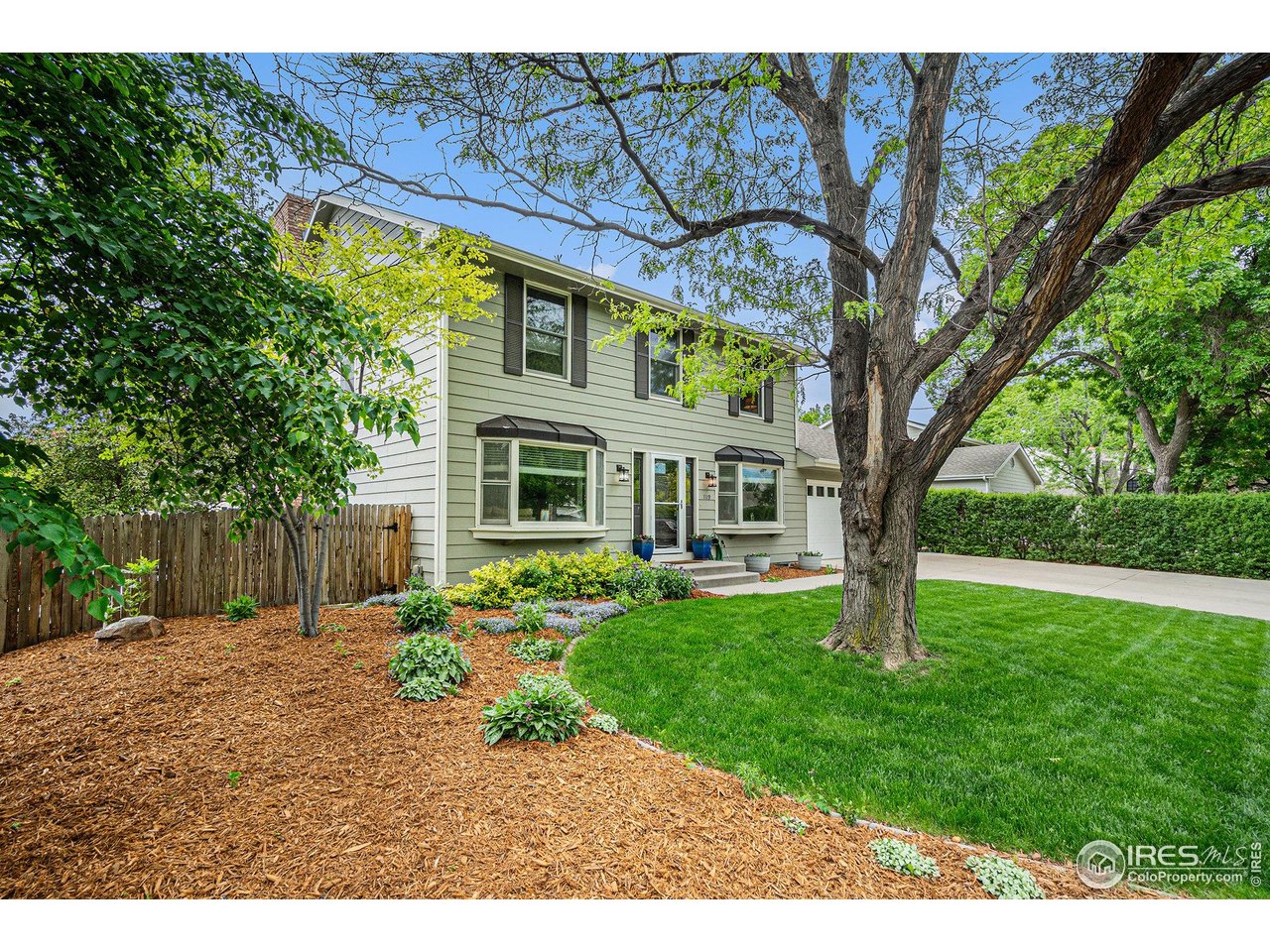 1119 Oakmont Ct