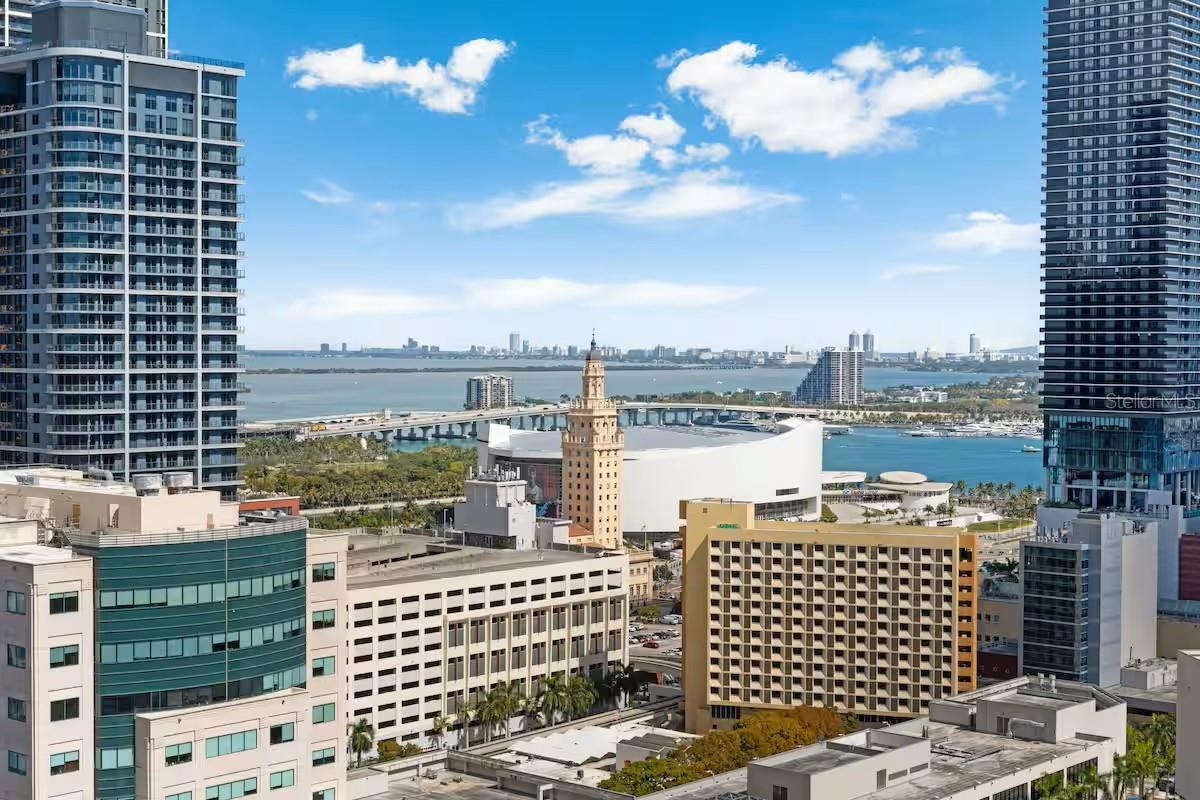 225 N Miami Avenue 1407