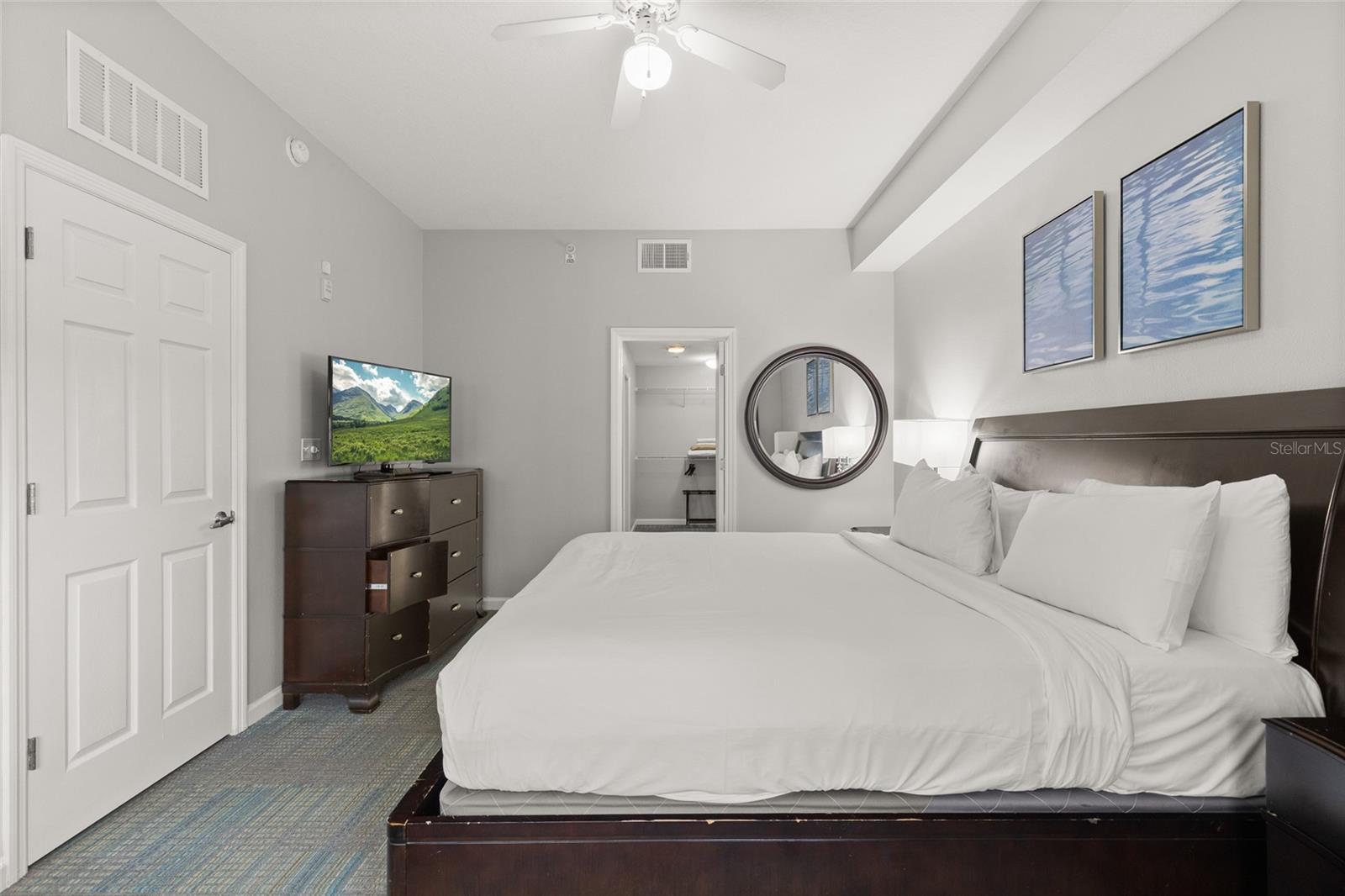 14501 Grove Resort Avenue 1527