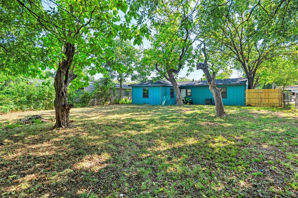 902 Skylark Drive