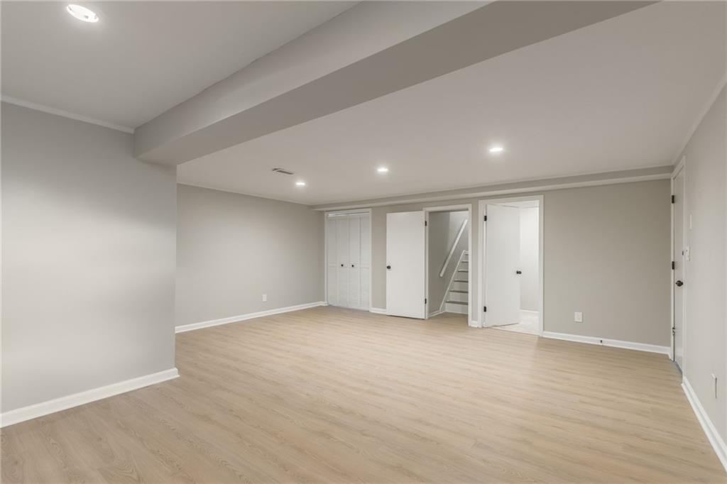 3600 NE 76th Terrace