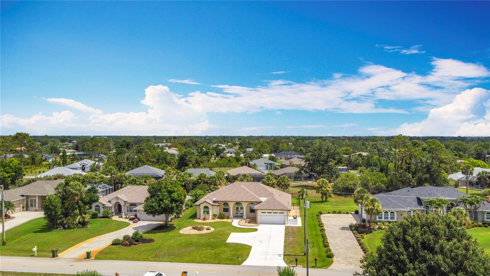 613 Boundary Boulevard