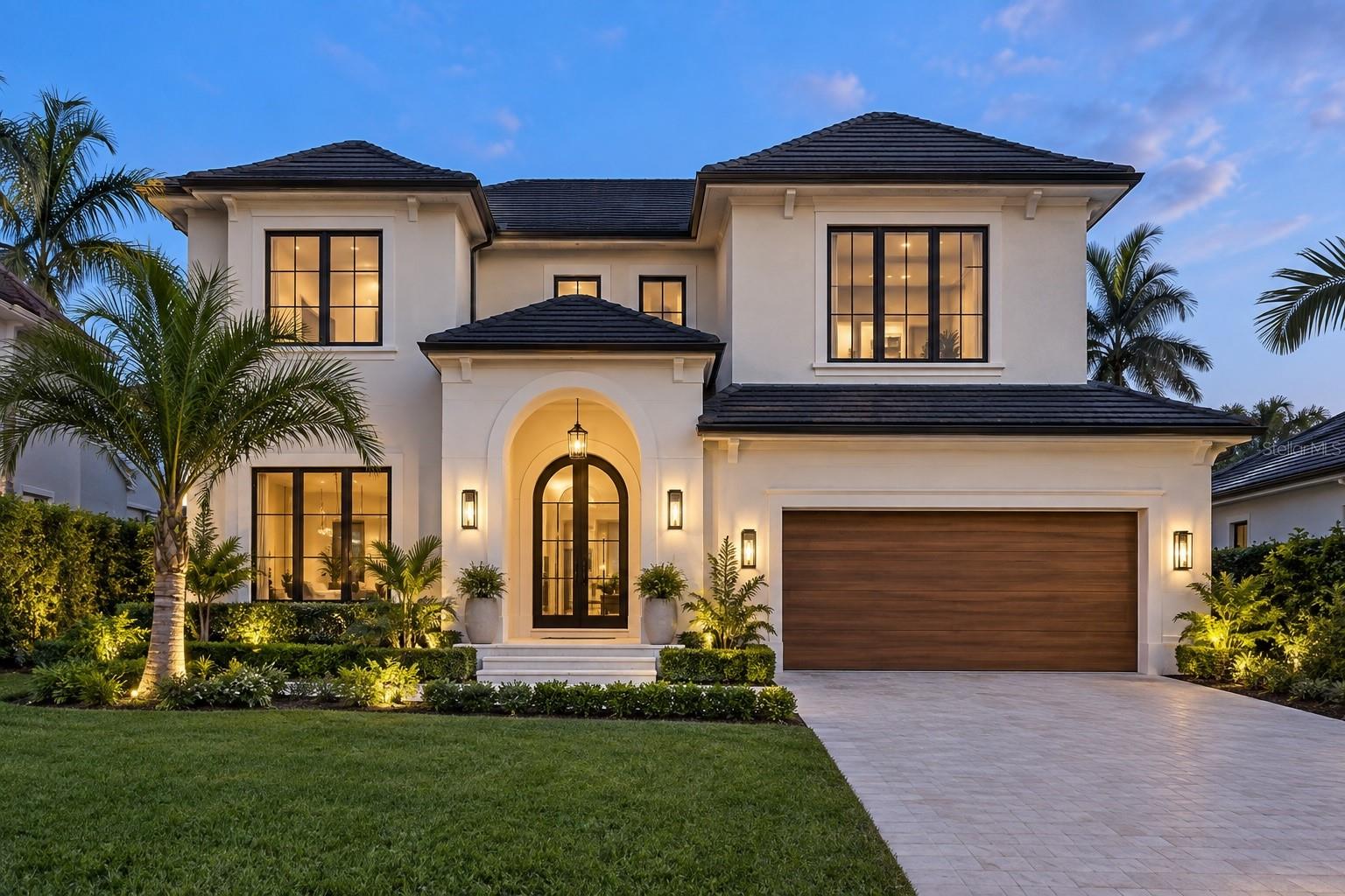 2374 Floyd Street, Sarasota, FL