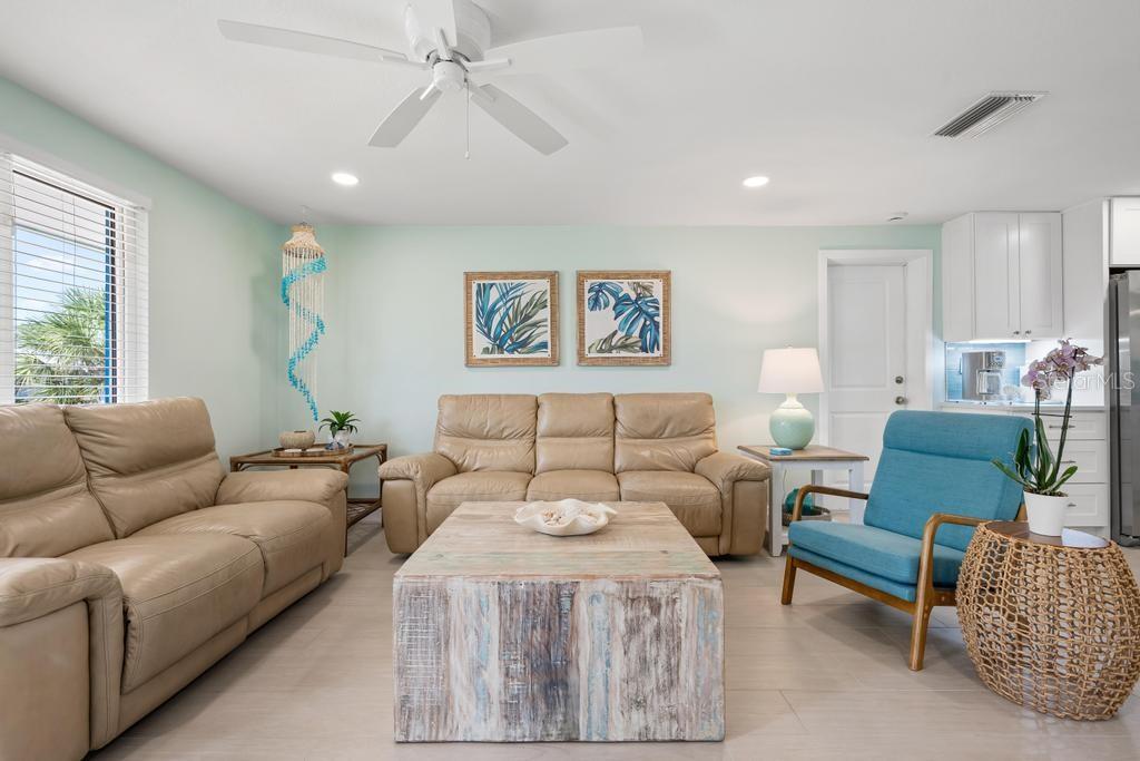 406 Bay Palms Drive