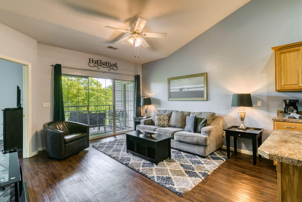 813 Holiday Ridge H-10