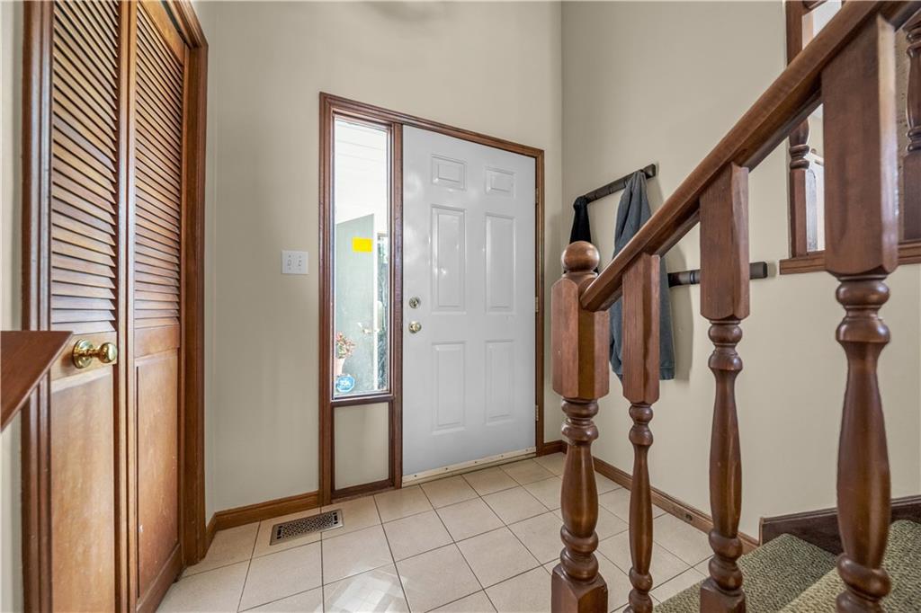 3929 Vineyard Crescent