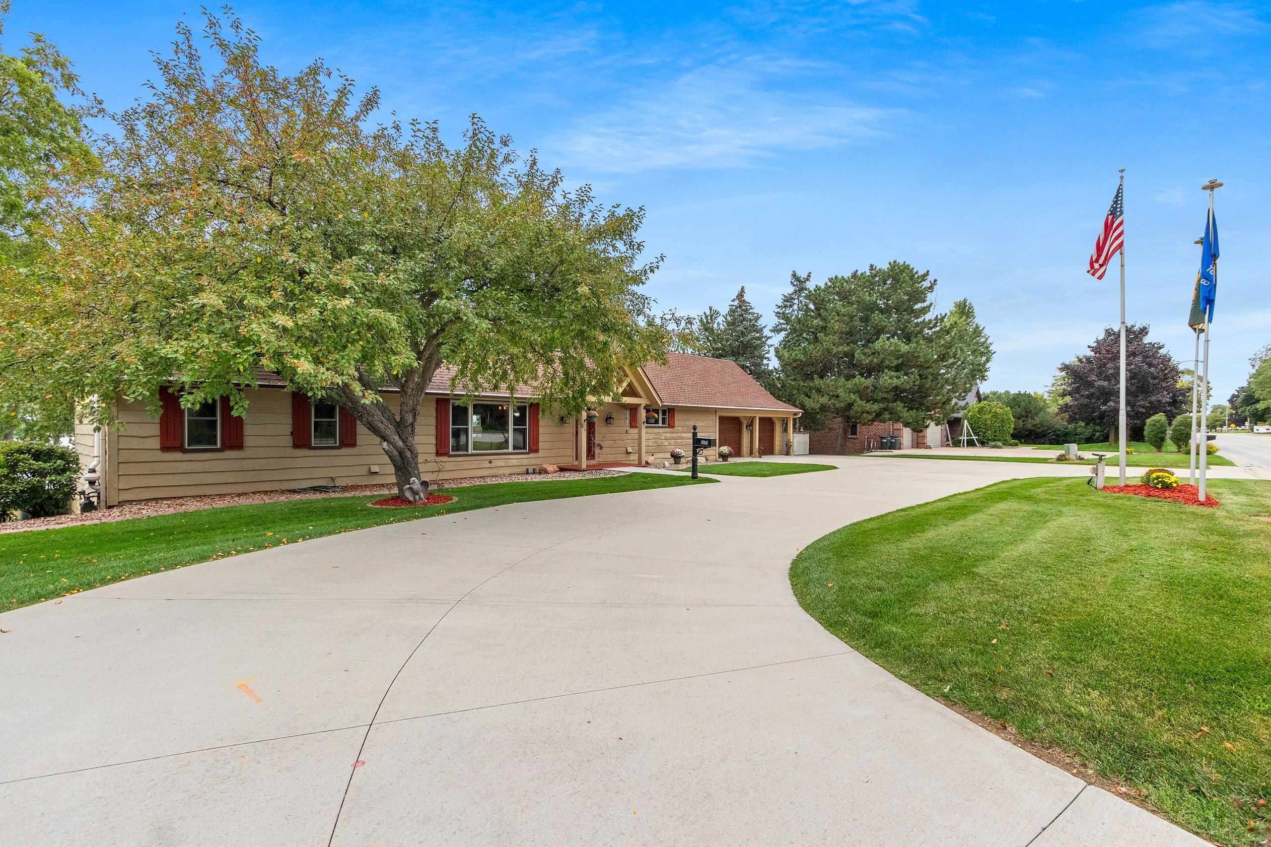 2424 Riverside Drive