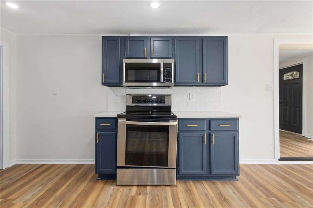 3705 N Walrond Avenue