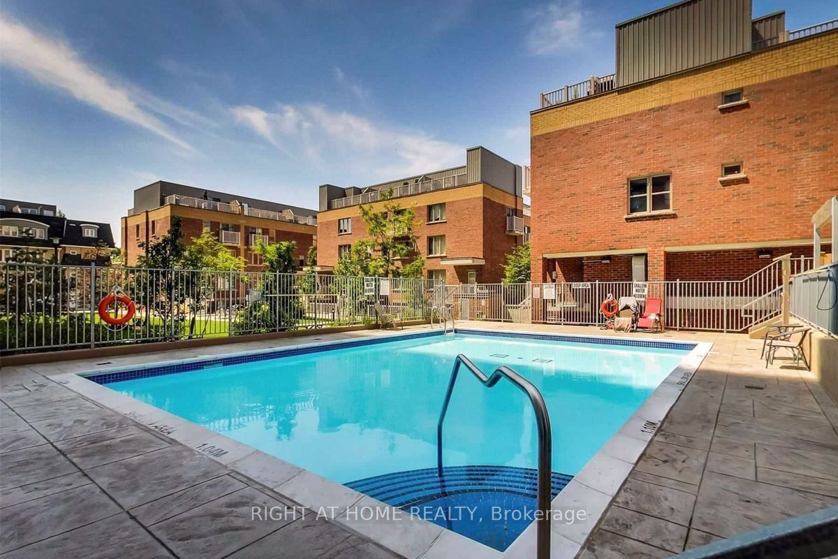 1369 W Bloor St 1410