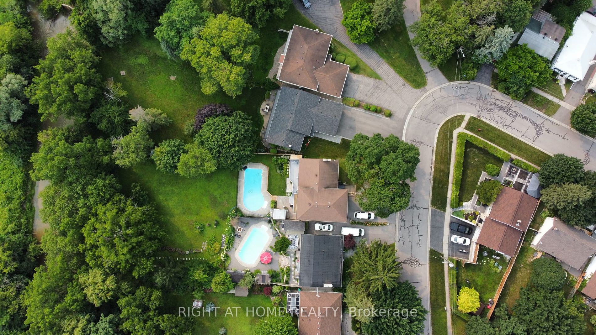 276 Kaiser Cres