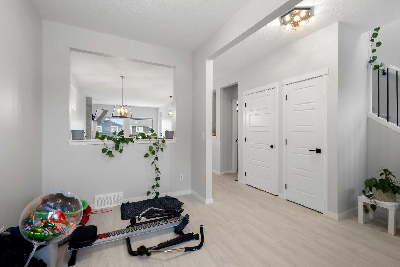 22 Edith Manor NW