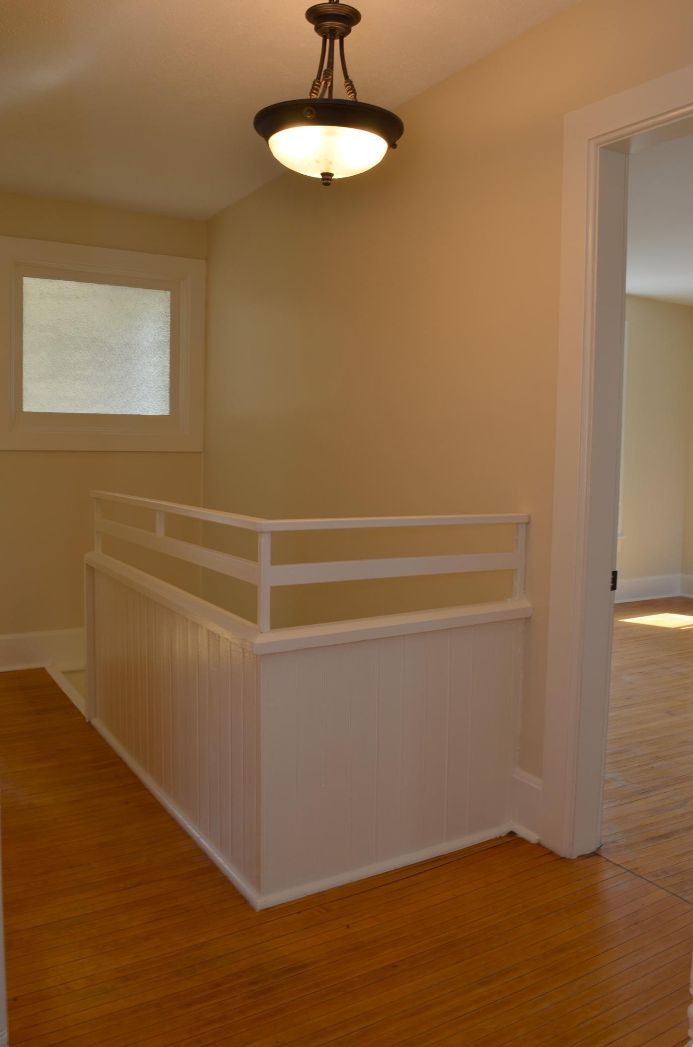 715 W 5th Street