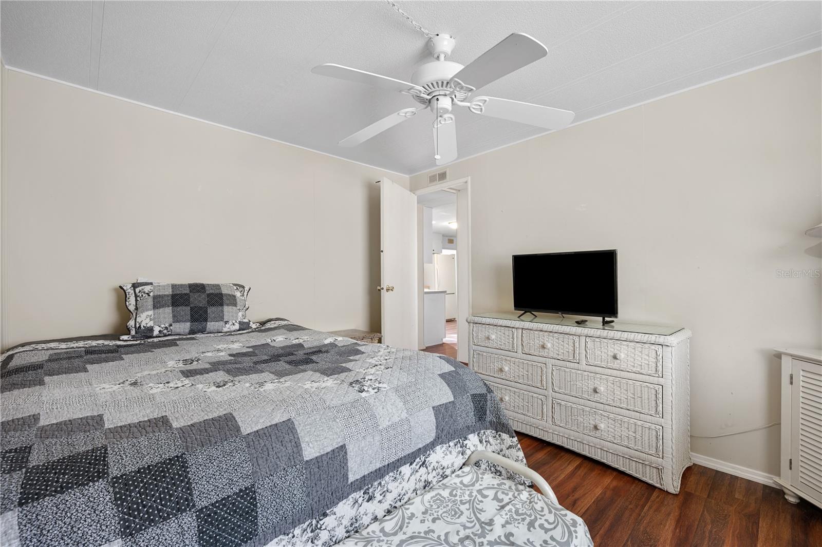 5619 Bayshore Road 417