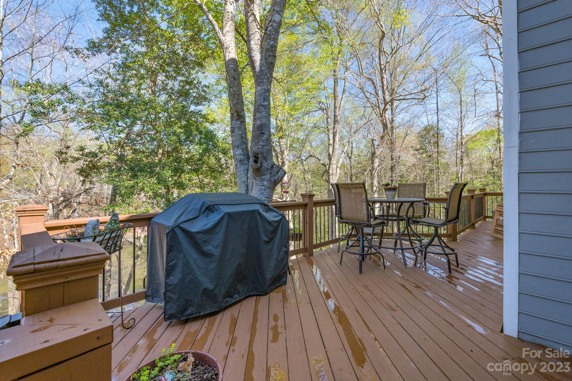 1142 Island Creek Drive